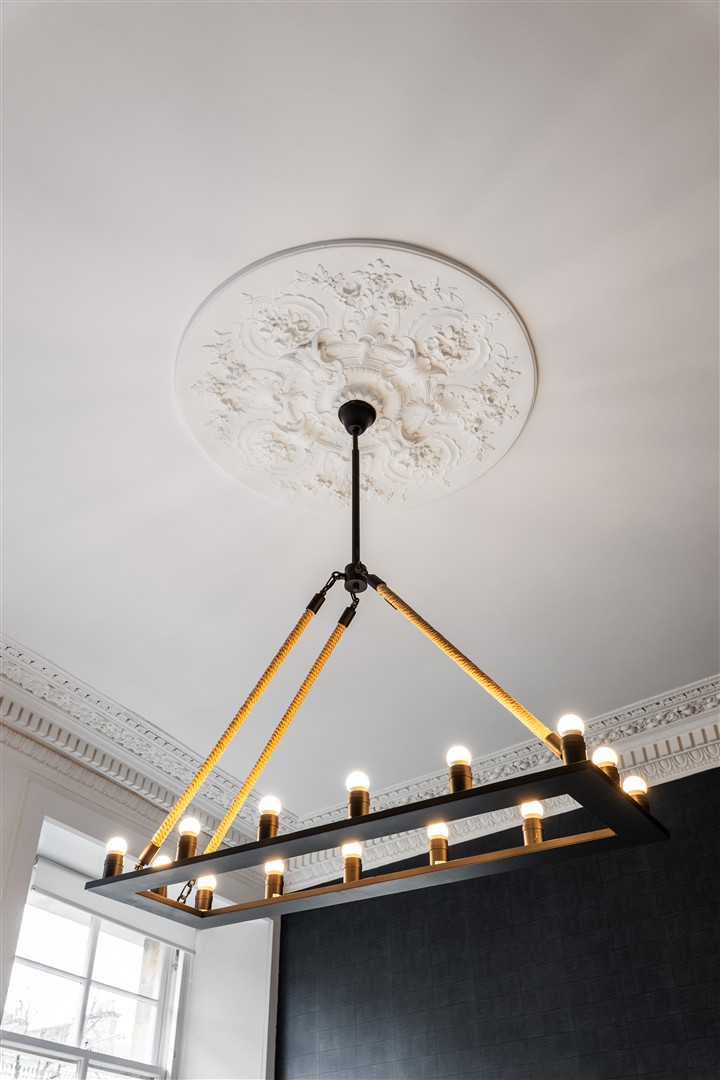 1 Royal Crescent 18 (Large)