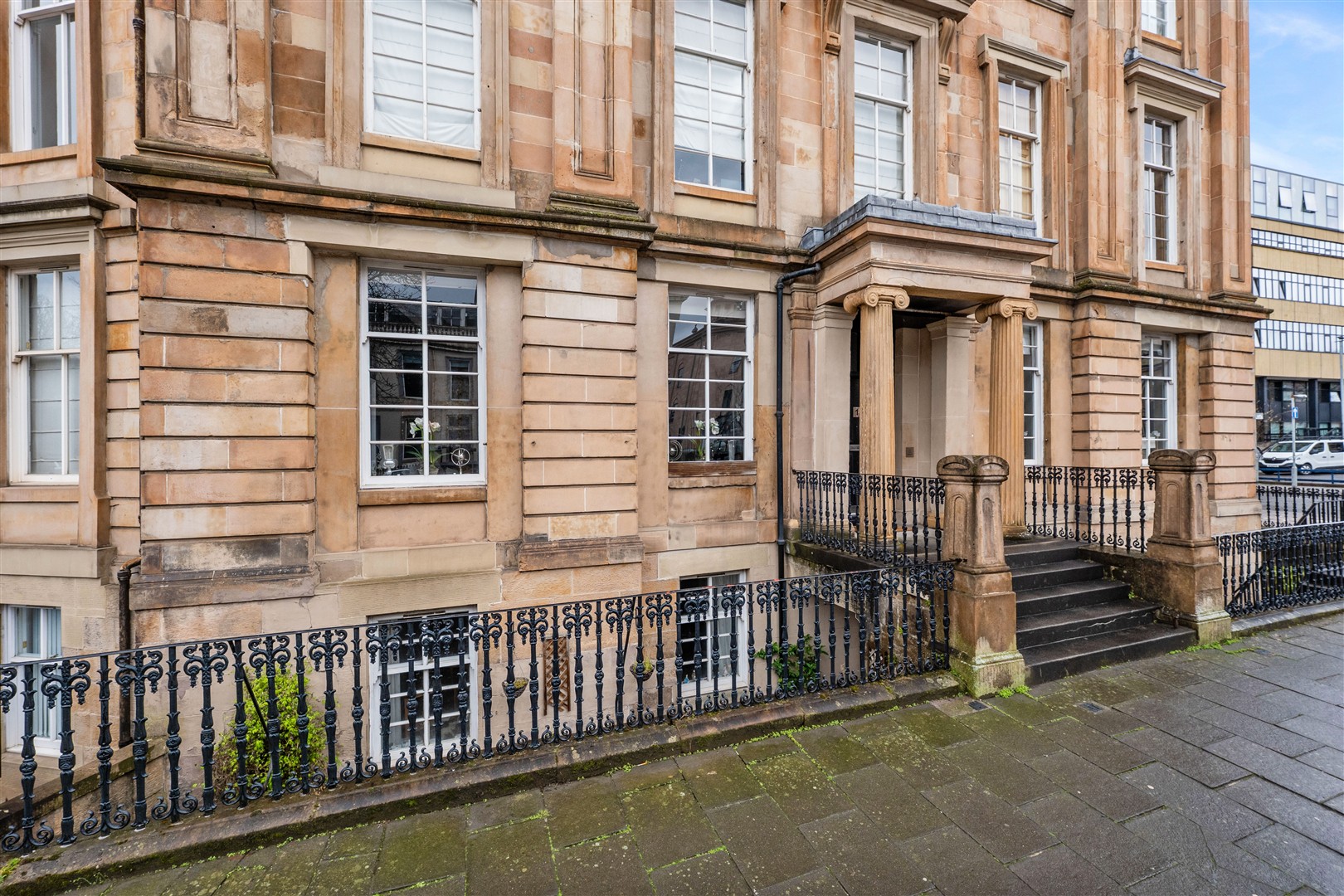 1 Royal Crescent 21 (Large)