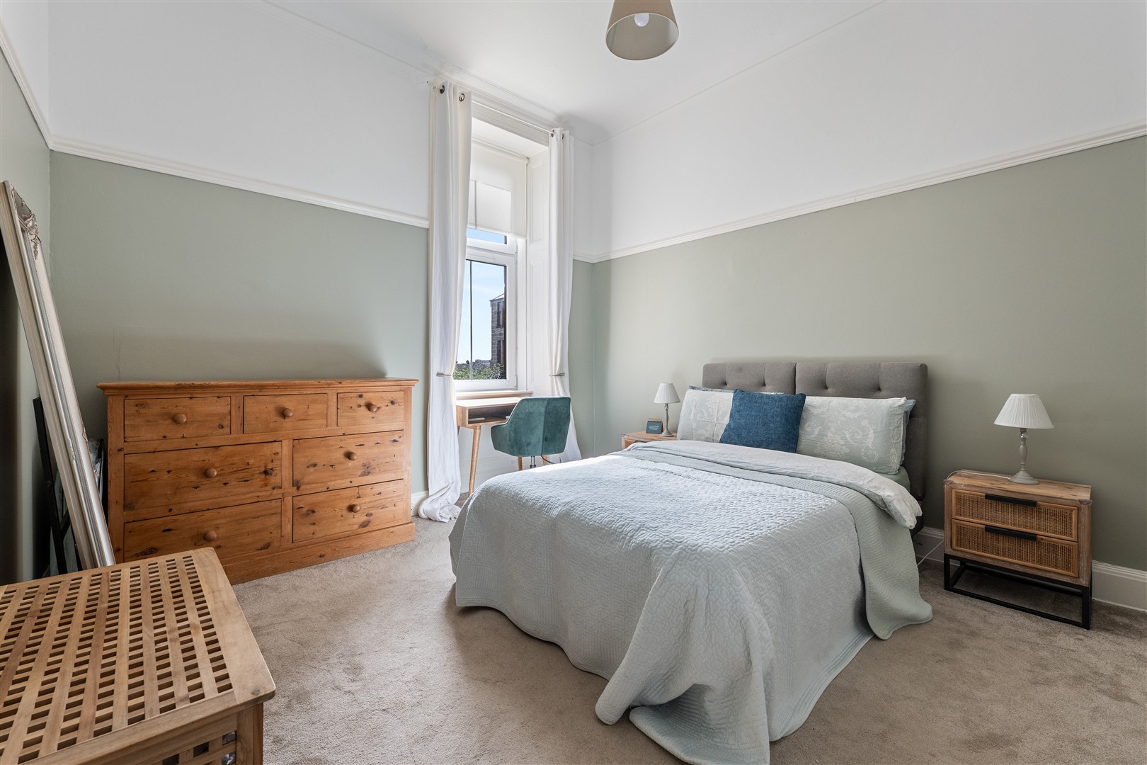 1.1 13 Queensborough Gardens 14 (Large)