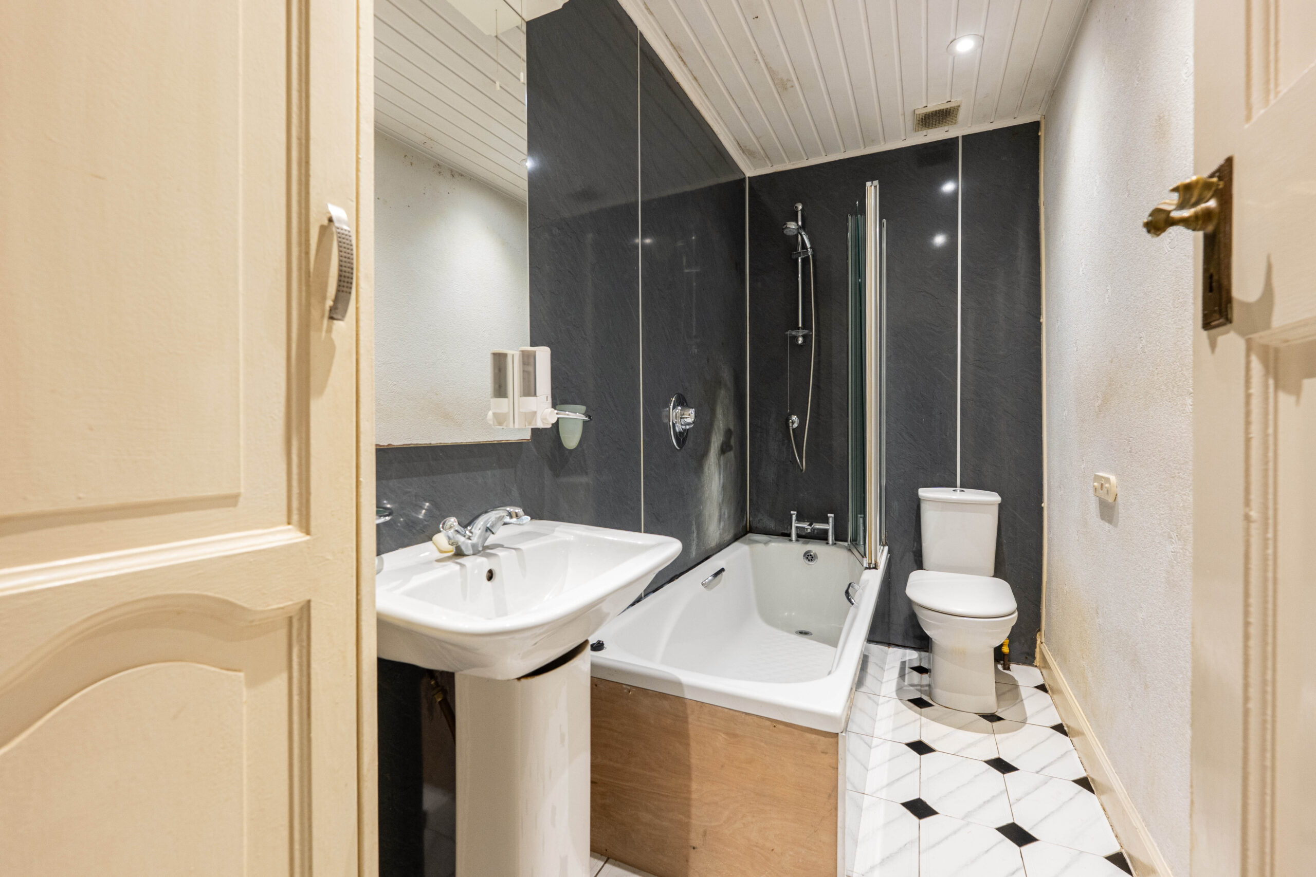 11 Hexham Gardens (5)