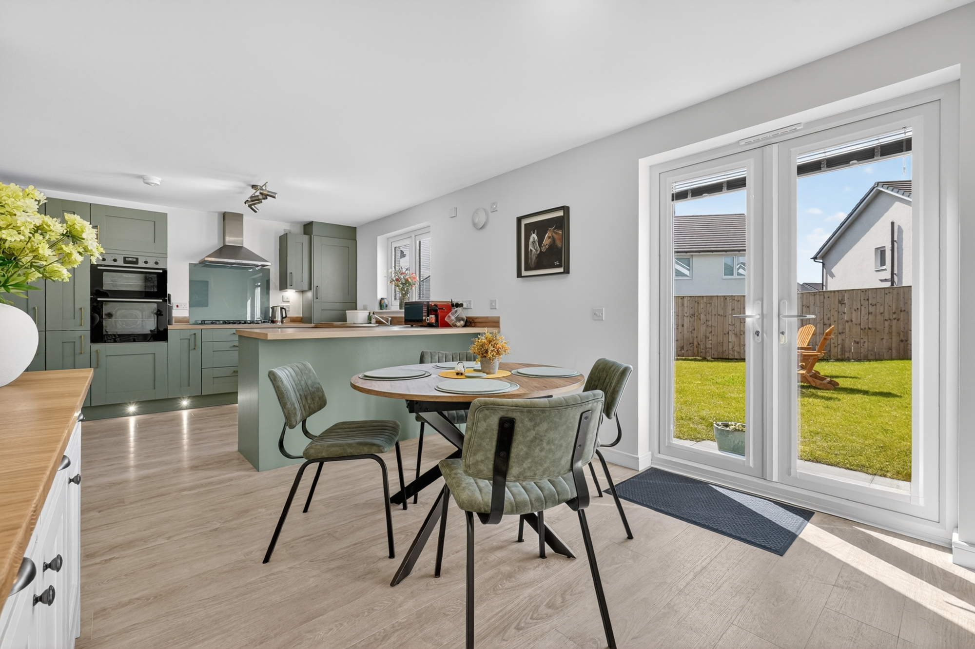 13_26 outerwood view, kilwinning _13