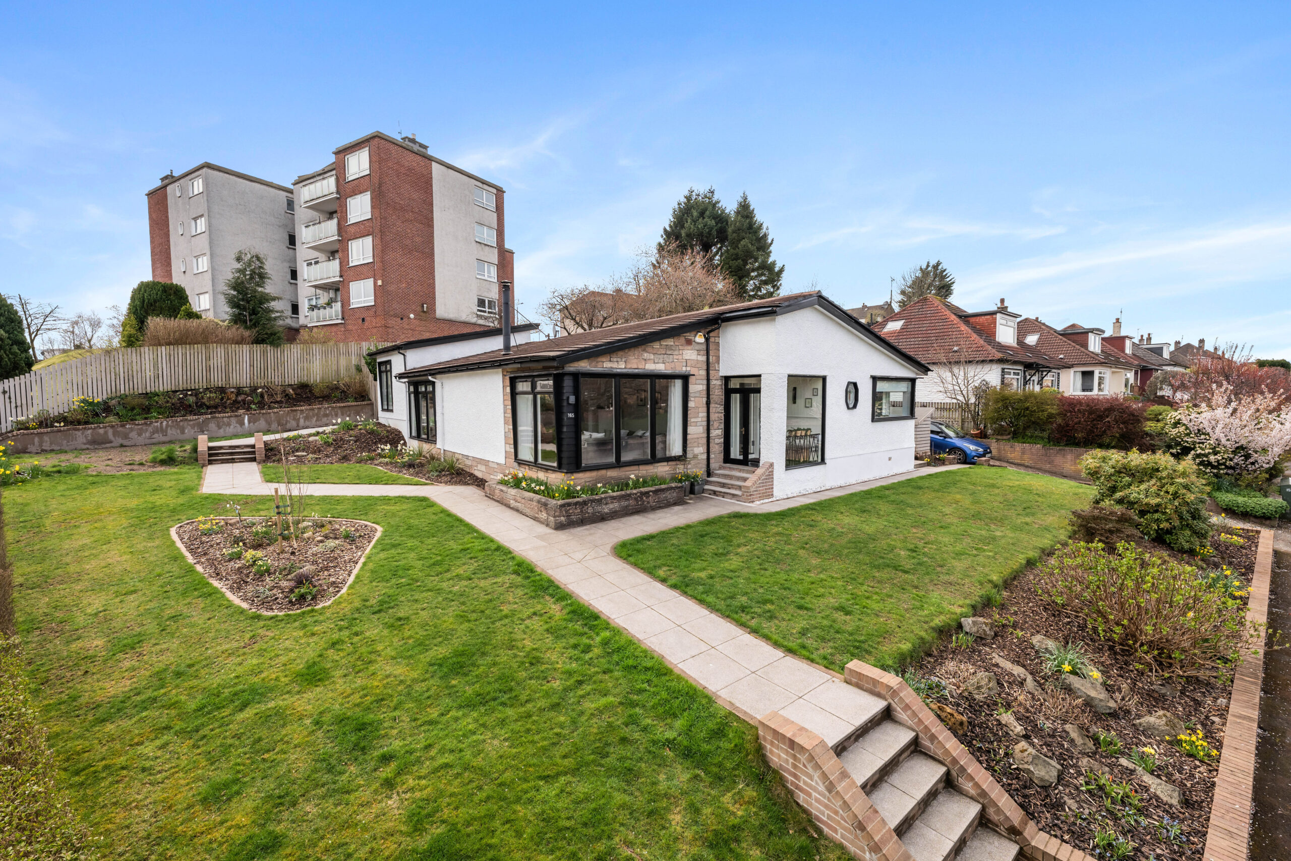 165 Terregles Avenue (00)