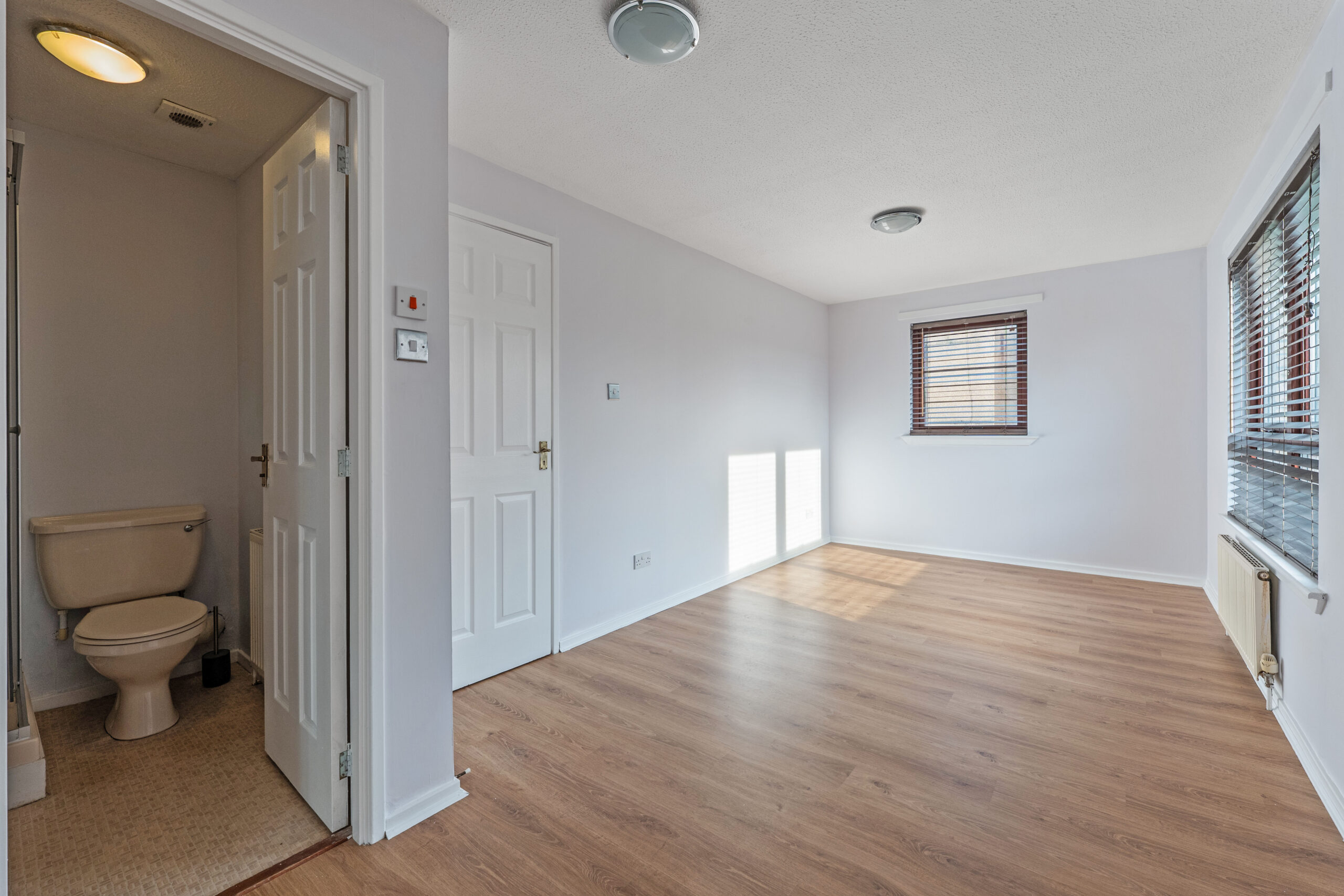 2.2, 120 King_s Park Road (10)