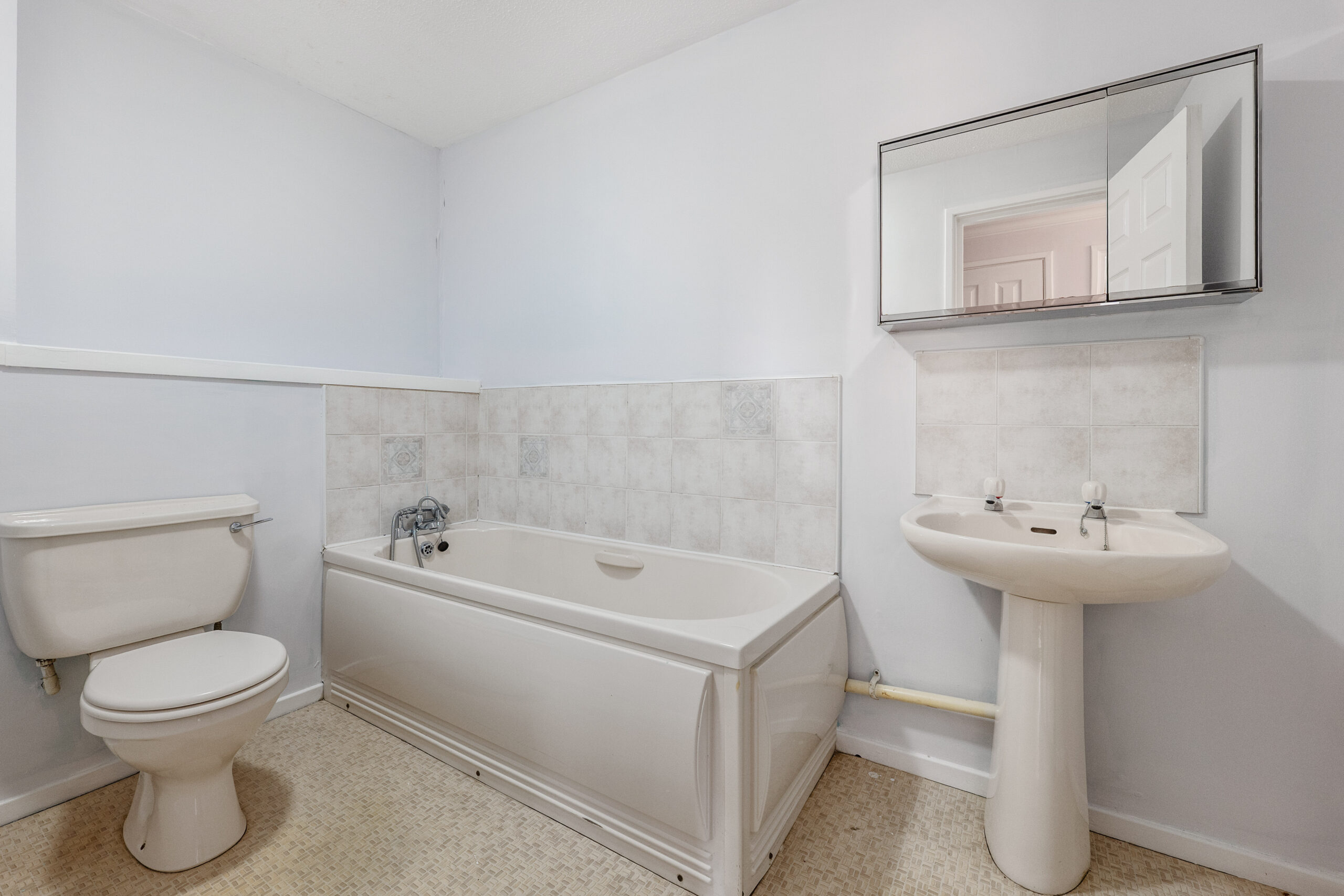 2.2, 120 King_s Park Road (7)