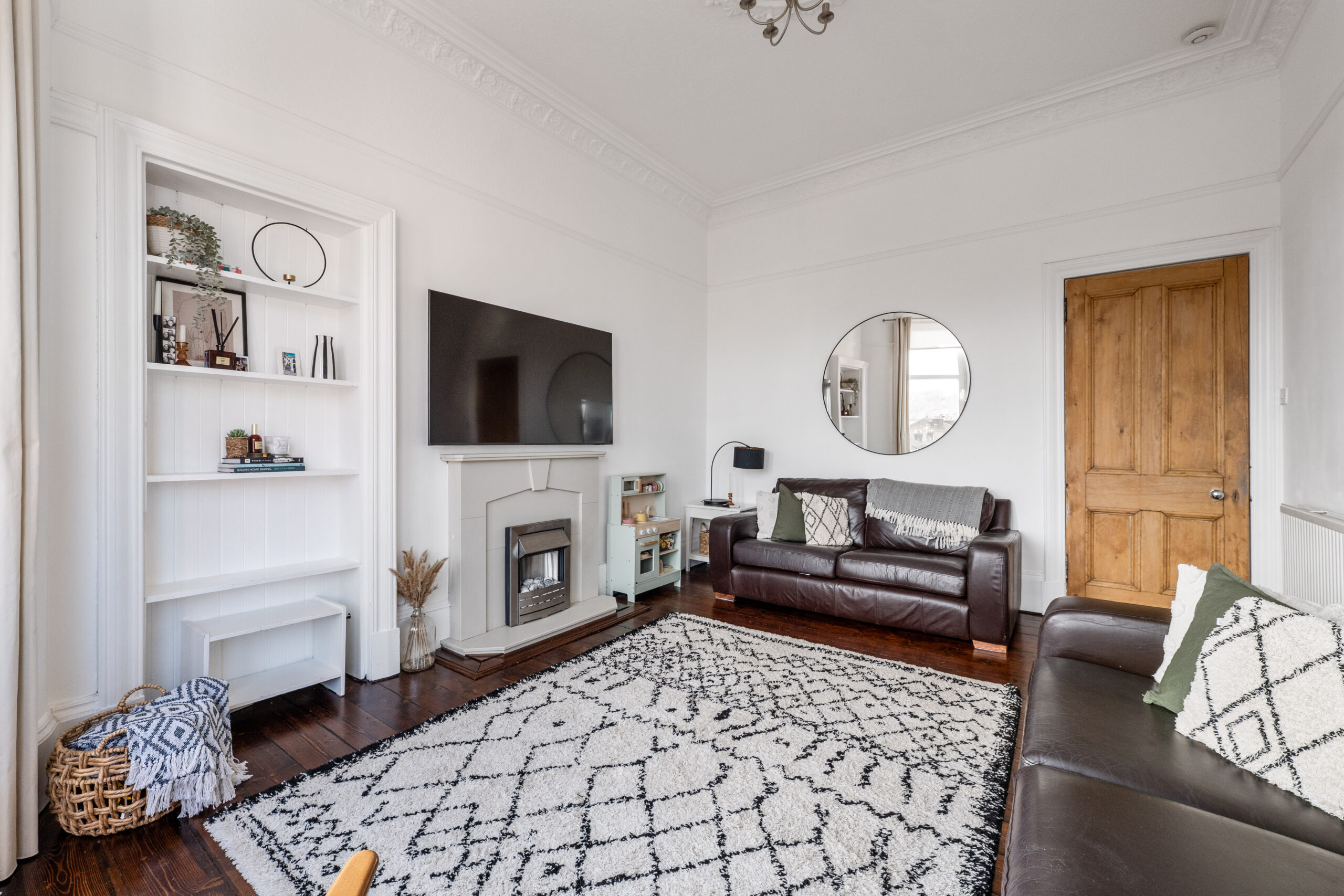 2.2, 15 Tassie Street (13)