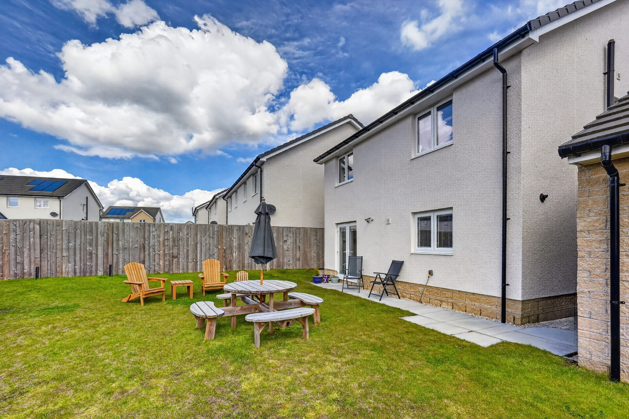 27_26 outerwood view, kilwinning _27