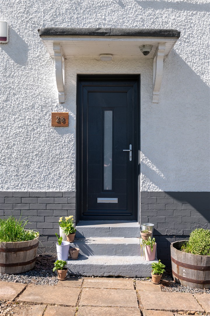28 Danes Crescent 13 (Large)