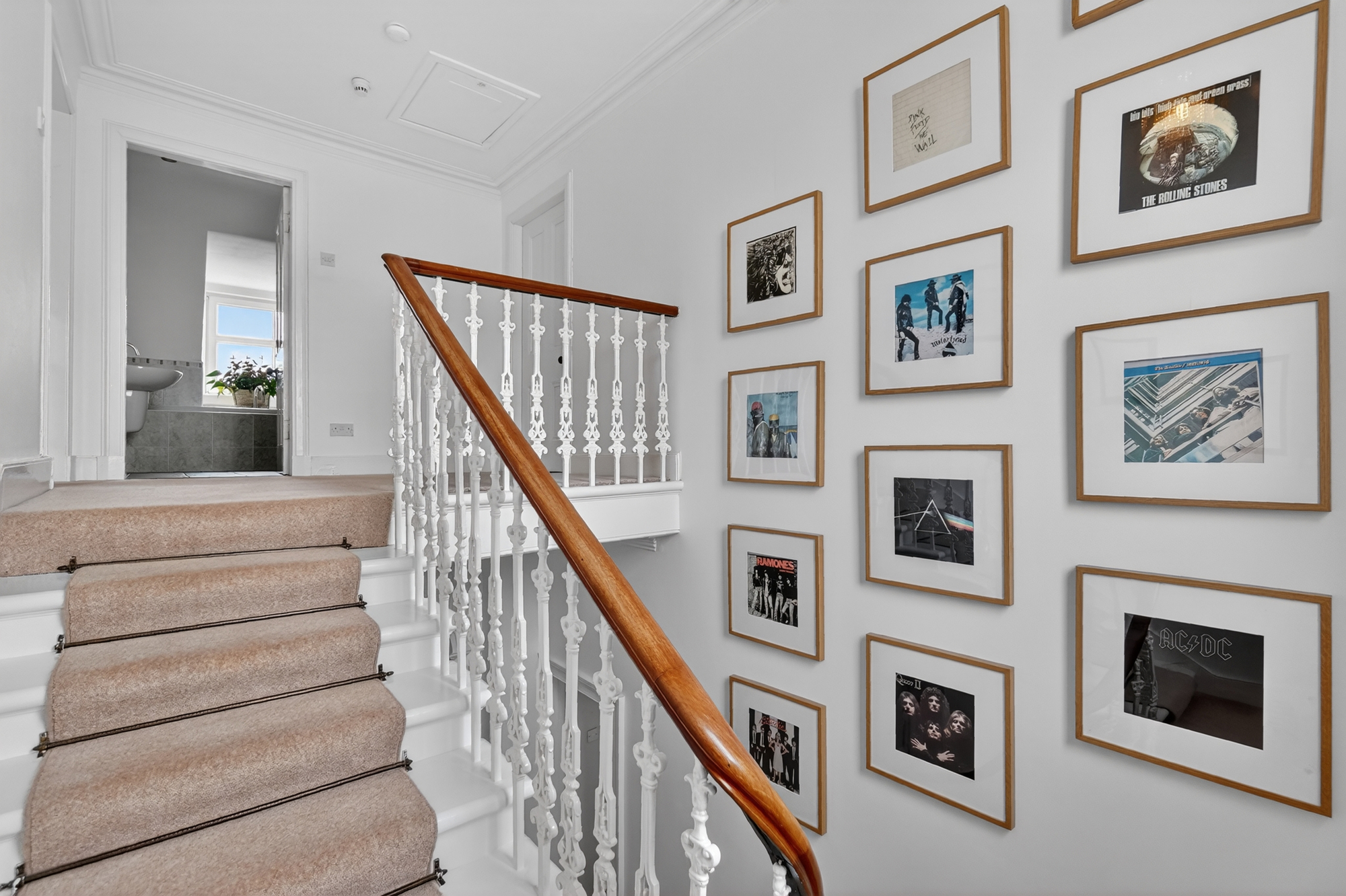 32_107 bank street, irvine _32