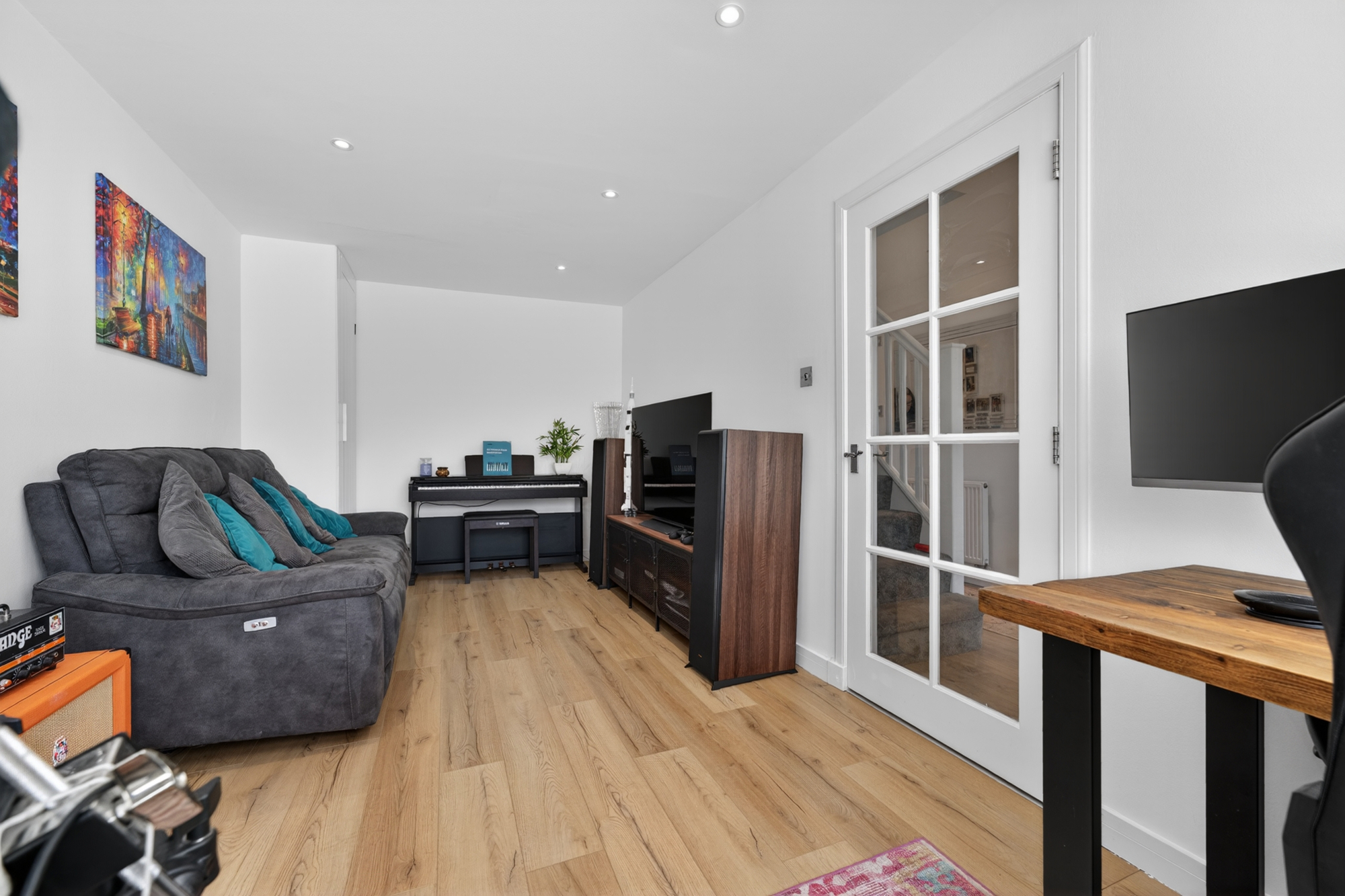 36 Donald Wynd Largs Family Room 00002