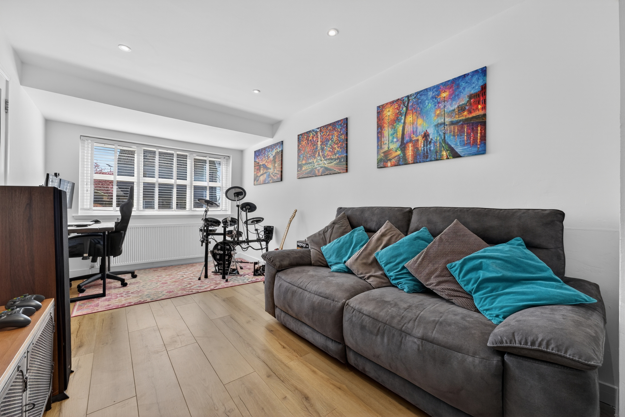 36 Donald Wynd Largs Family Room 00004