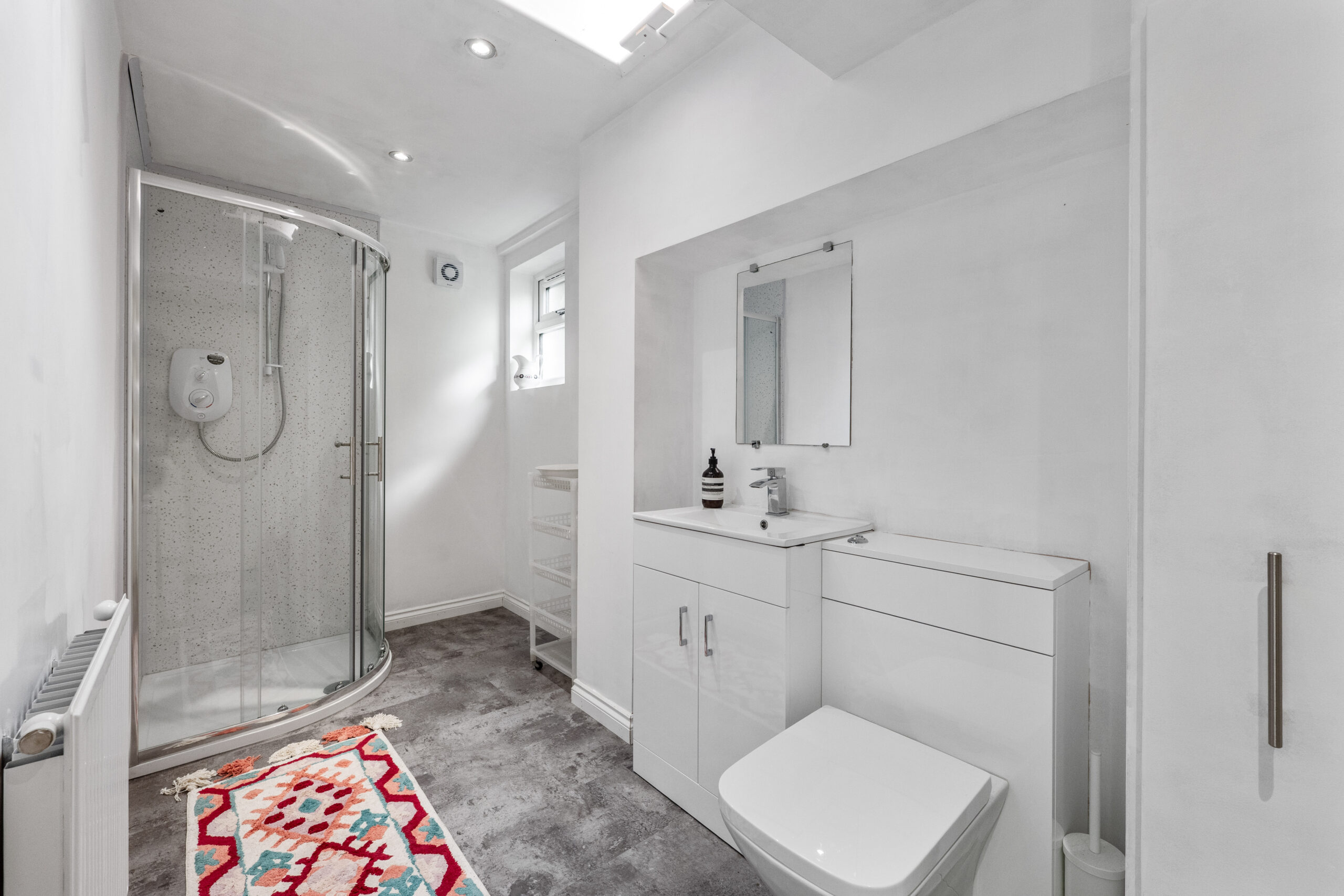 Annexe shower room