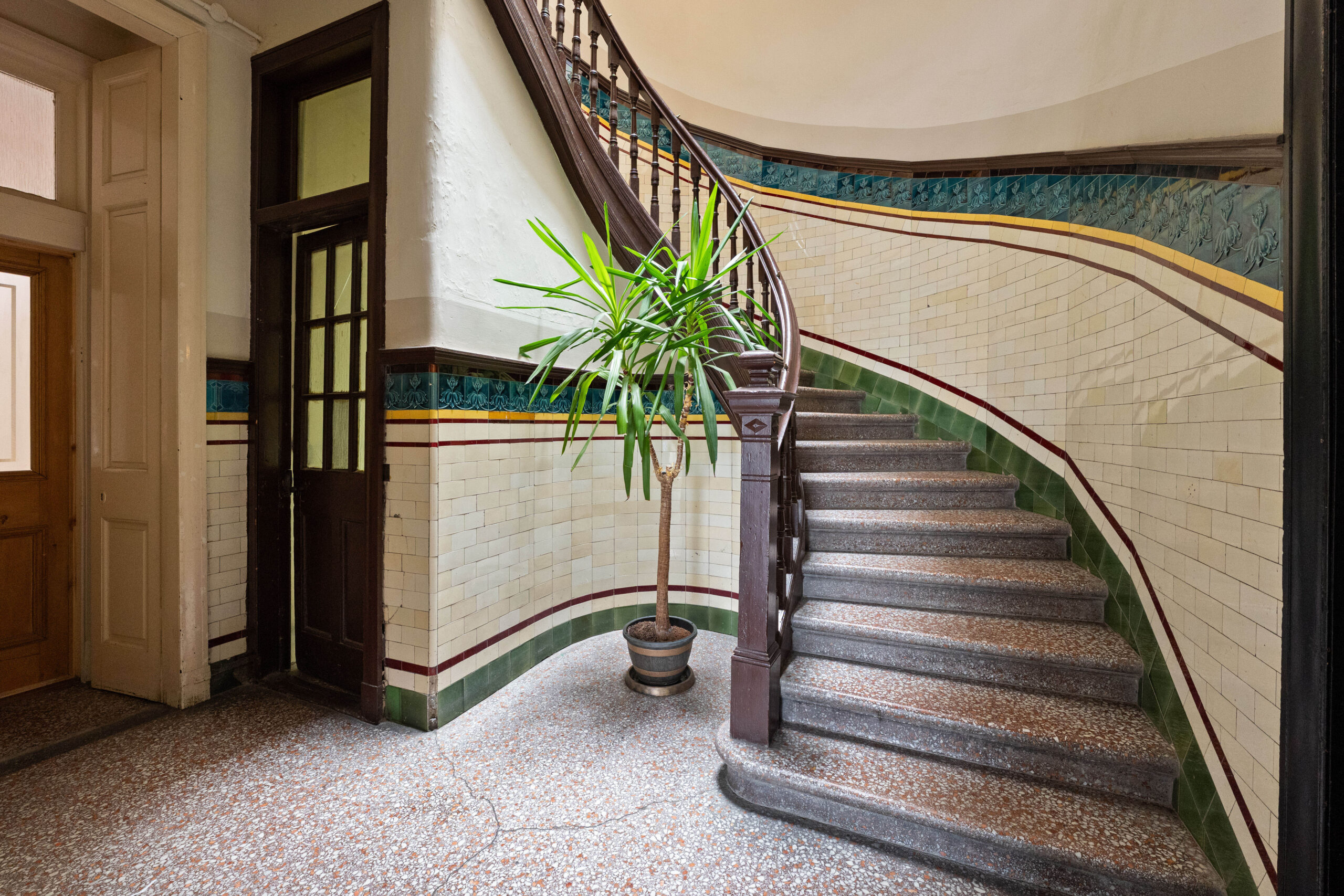 Main Door Flat, 38 Darnley Road (7)