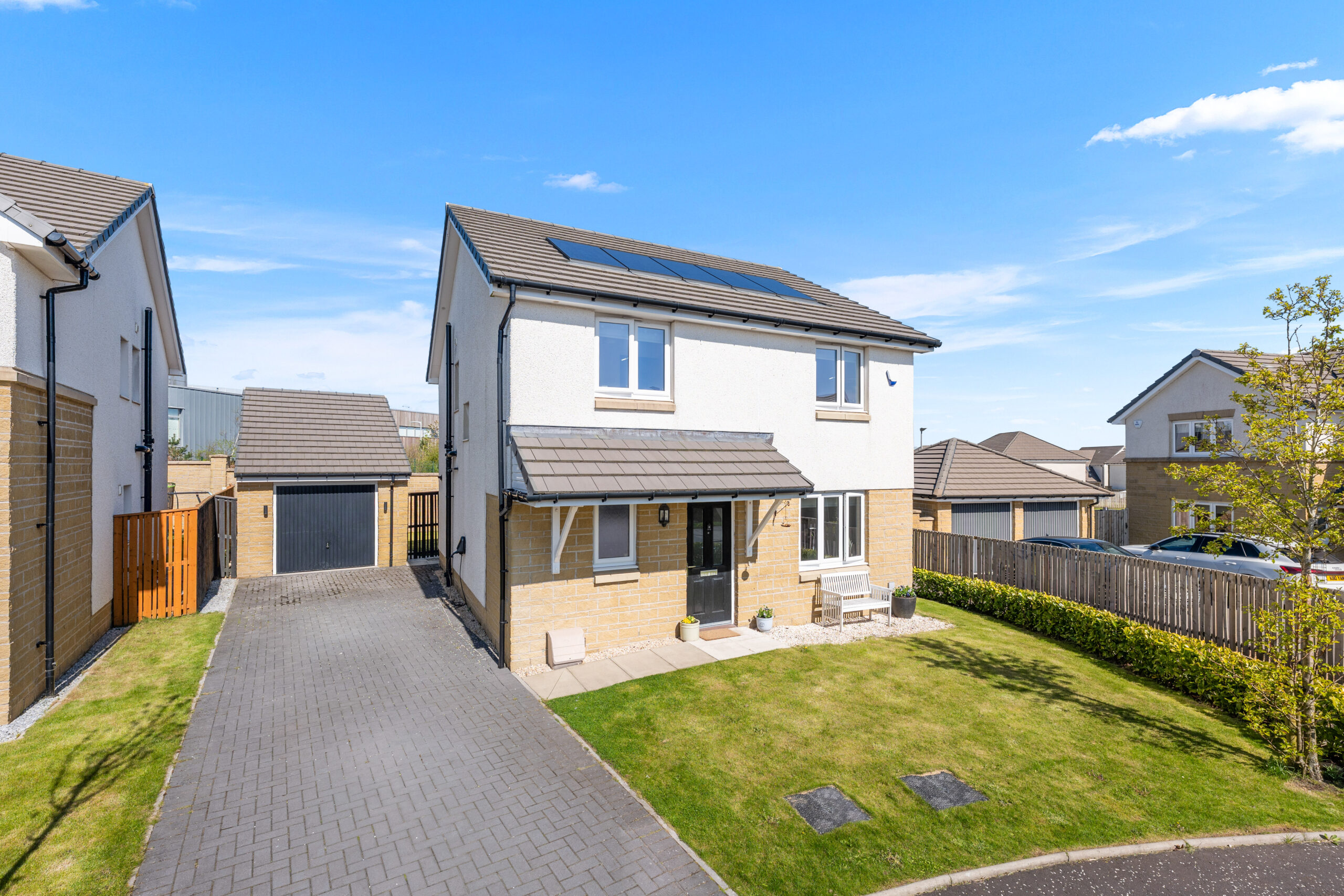 NM4808_45 Scalpay Drive_Newton Mearns_G77 5WX_img1