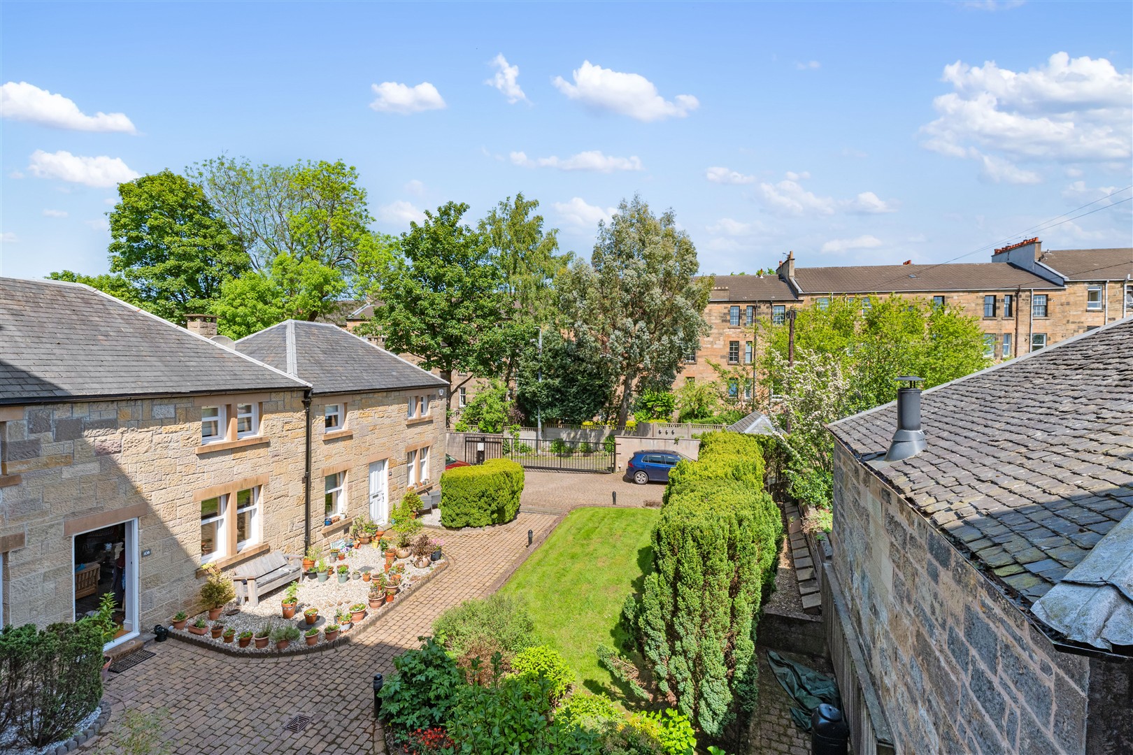 1.2 10 Botanic Crescent 13 (Large)
