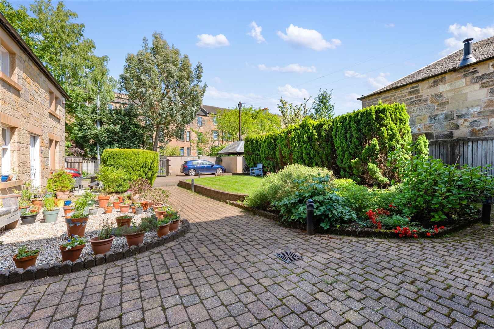 1.2 10 Botanic Crescent 15 (Large)