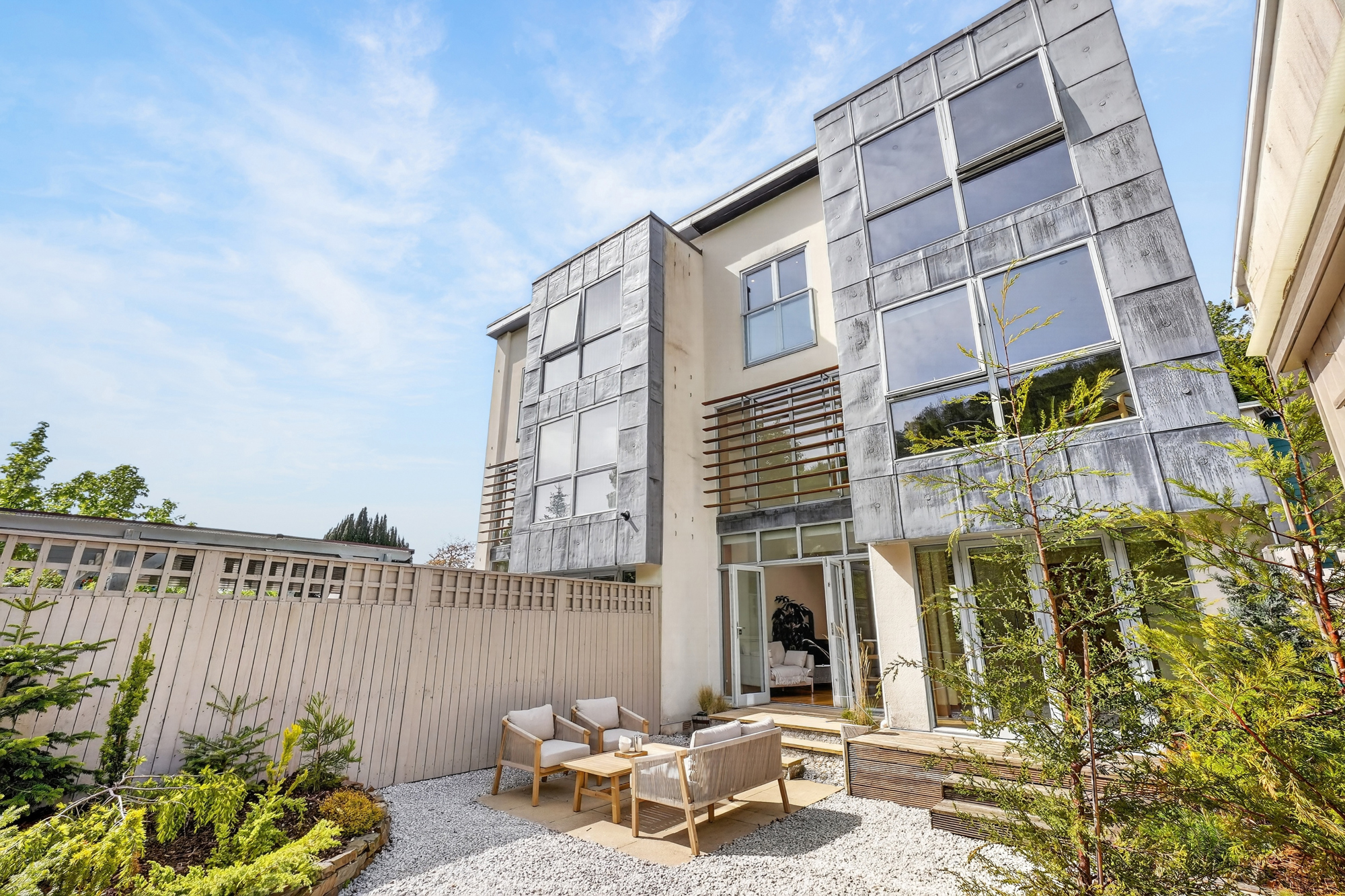 11 halkshill gardens_29