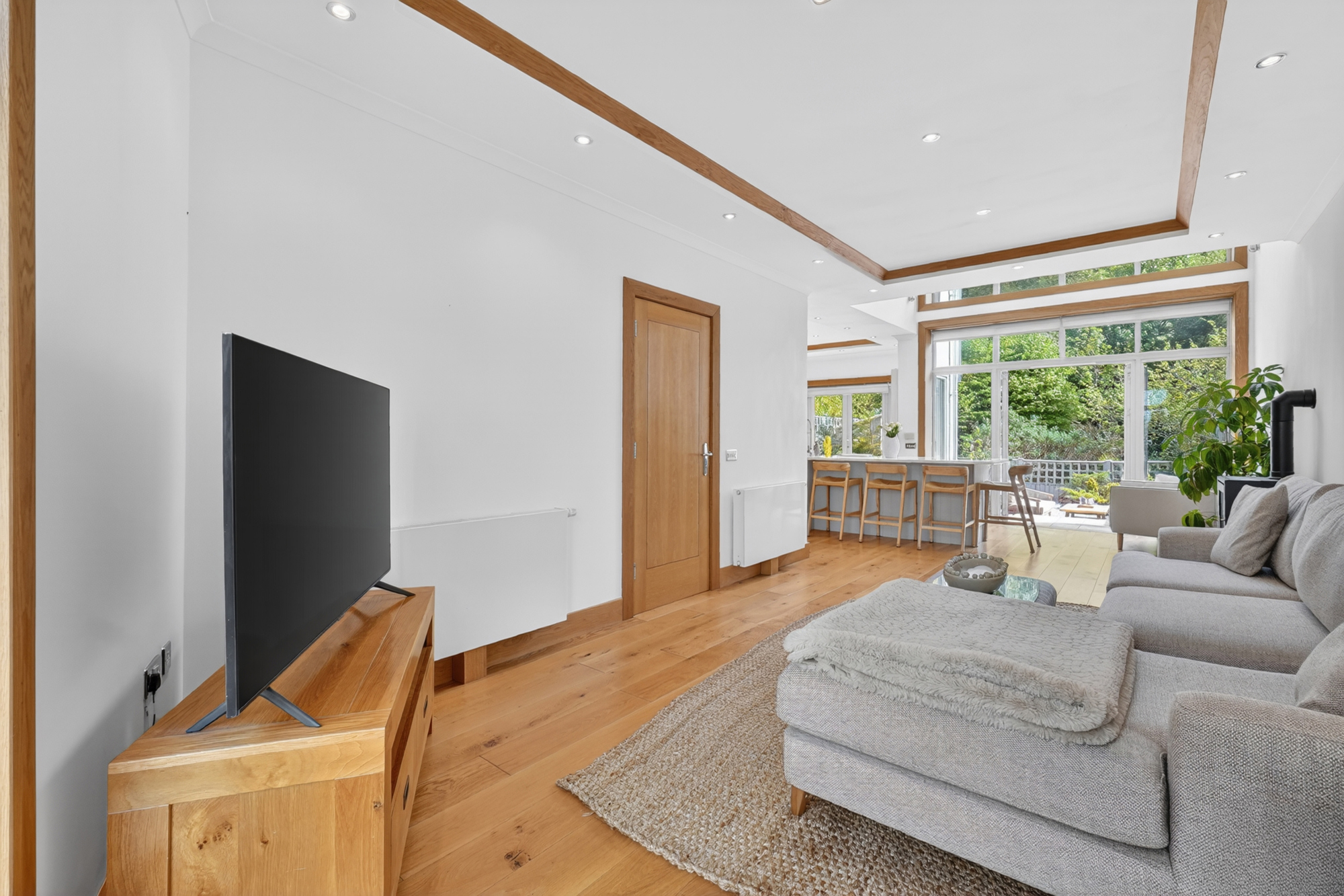 11 halkshill gardens_6