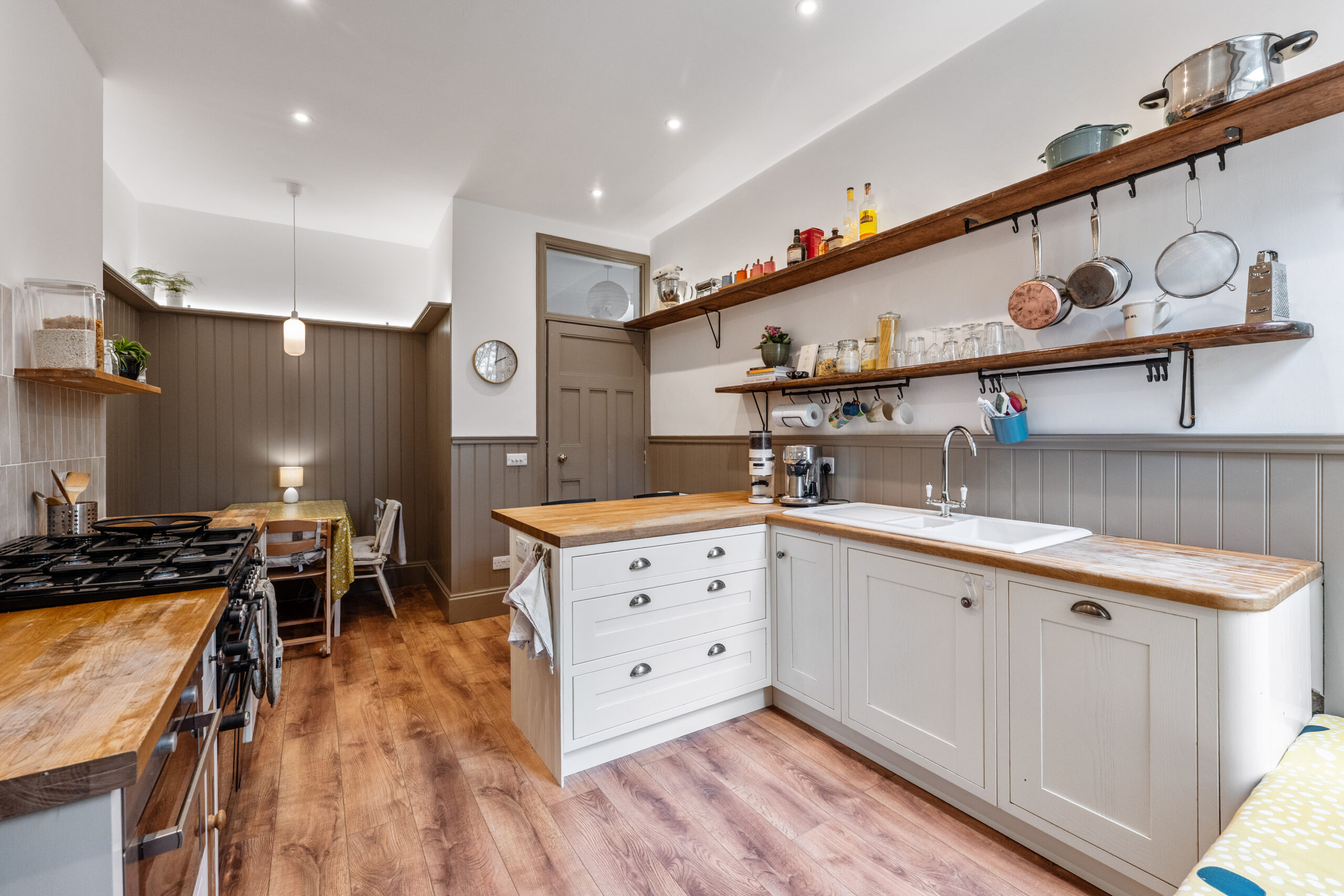 16 Mannering Road (15)
