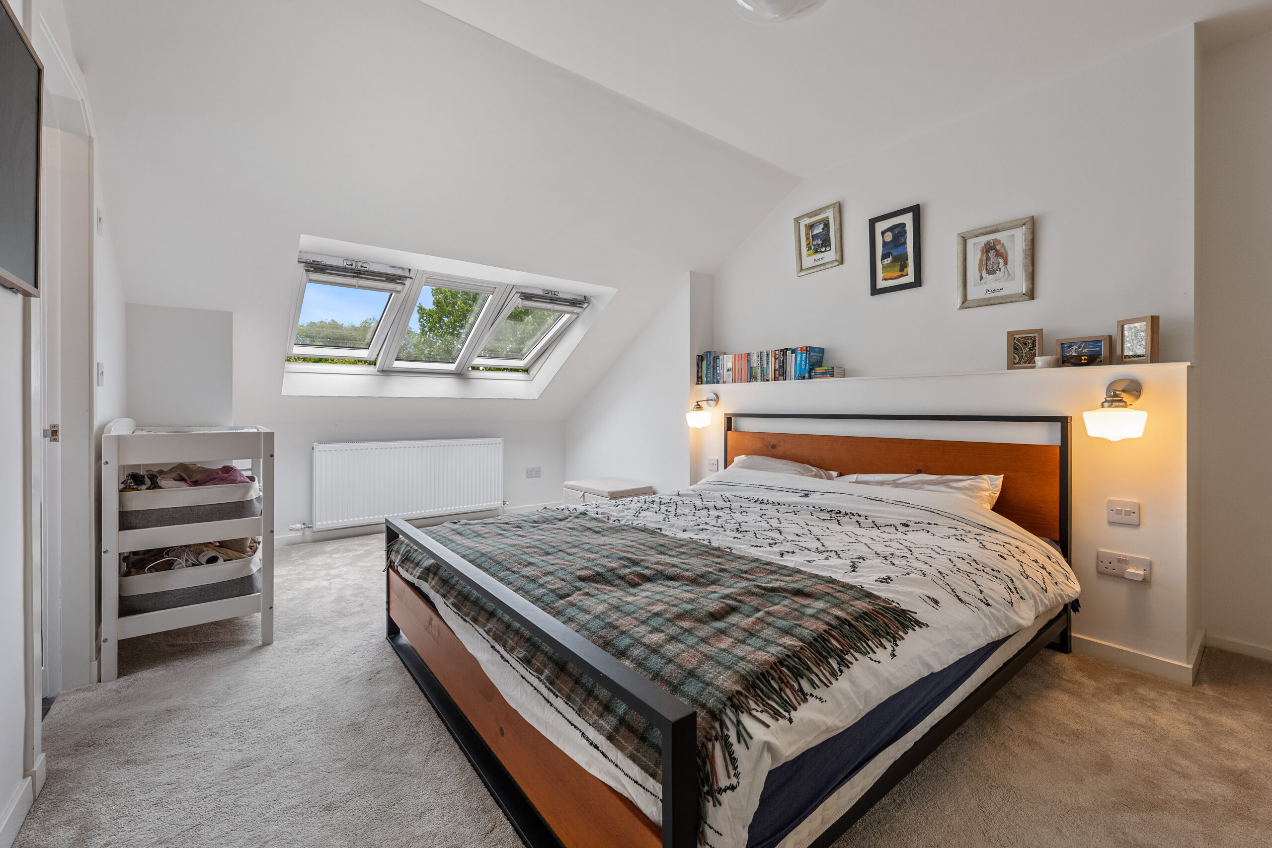 16 Mannering Road (6)