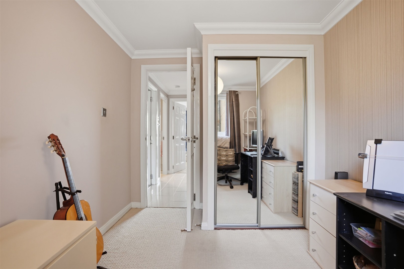 2.1 9 Kirkland Street 10 (Large)