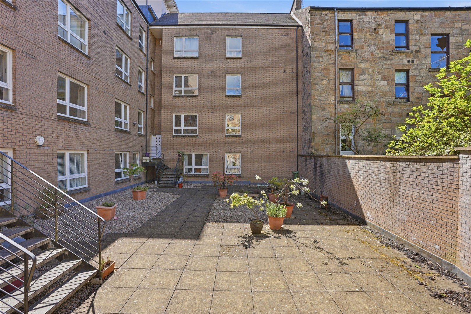 2.1 9 Kirkland Street 13 (Large)