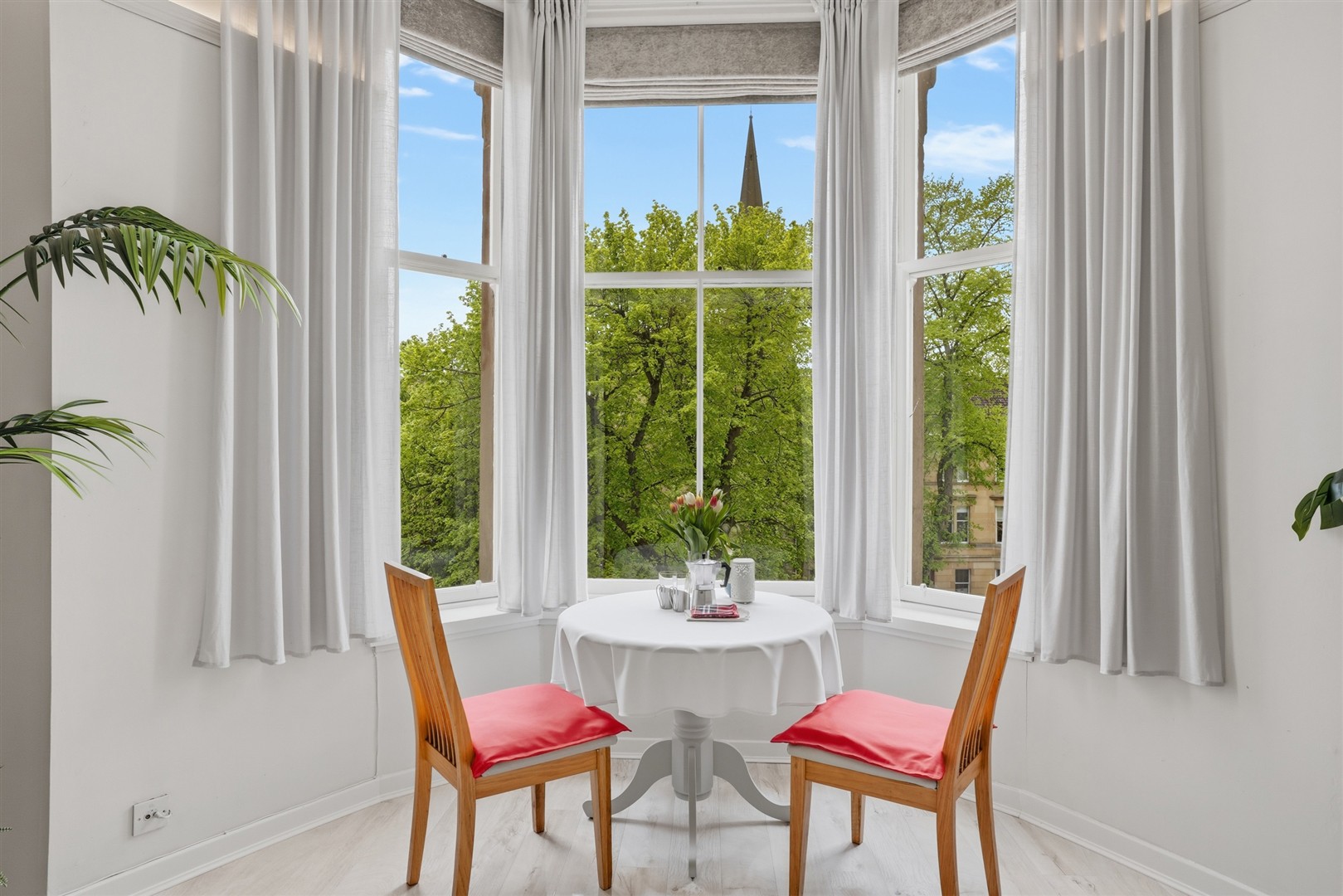 2.2 23 Napiershall Street 4 (Large)