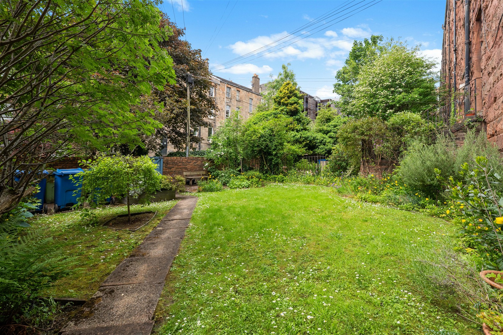 3.1 32 Barrington Drive 18 (Large)