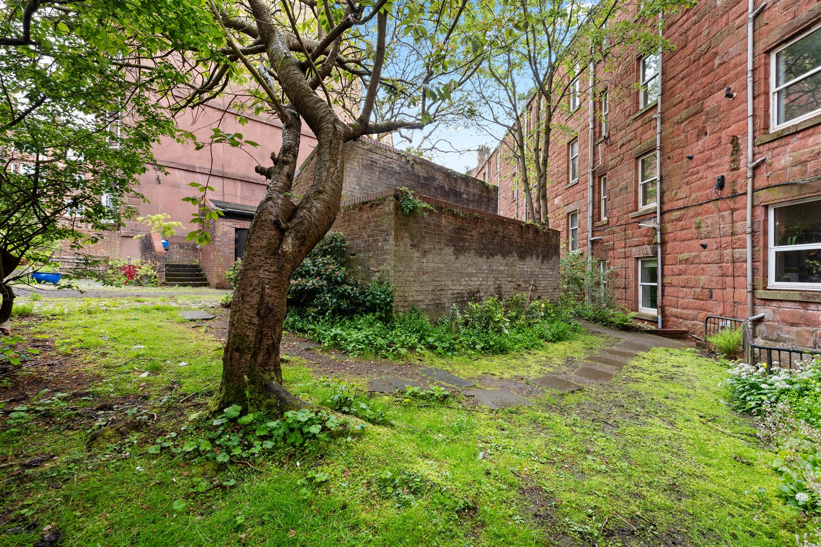 3.2 8 Garrioch Drive 16 (Large)