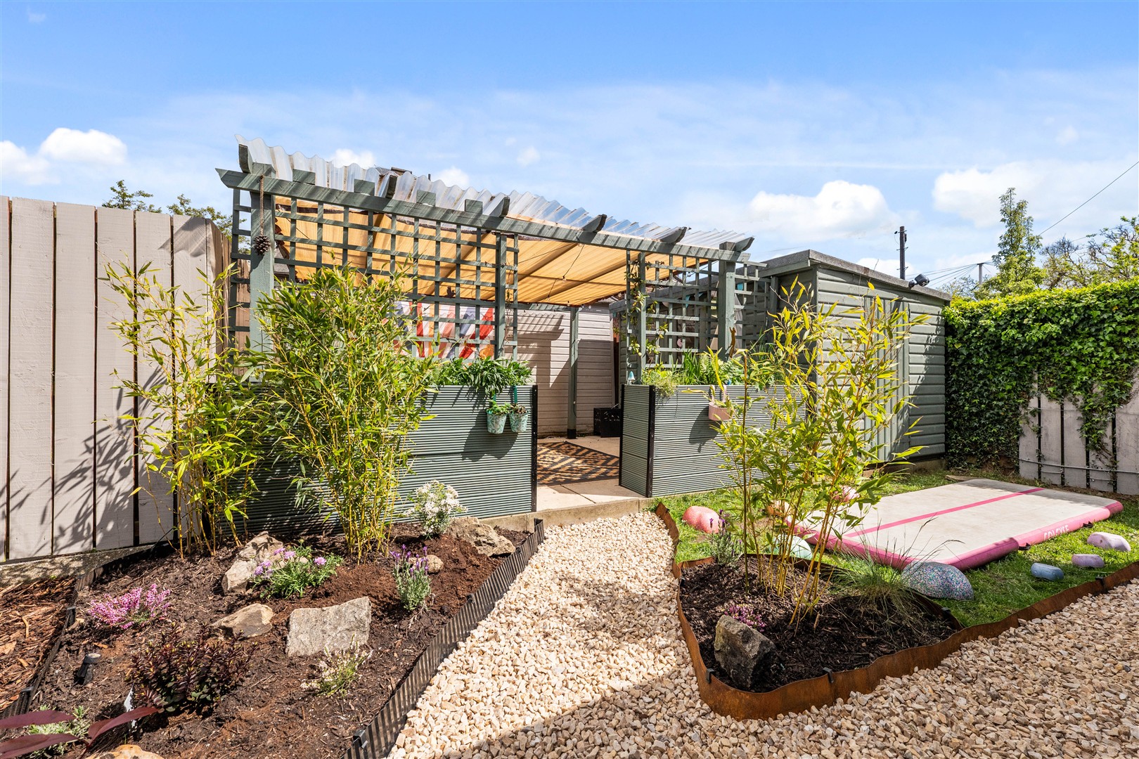 426 Crow Road 15 (Large)