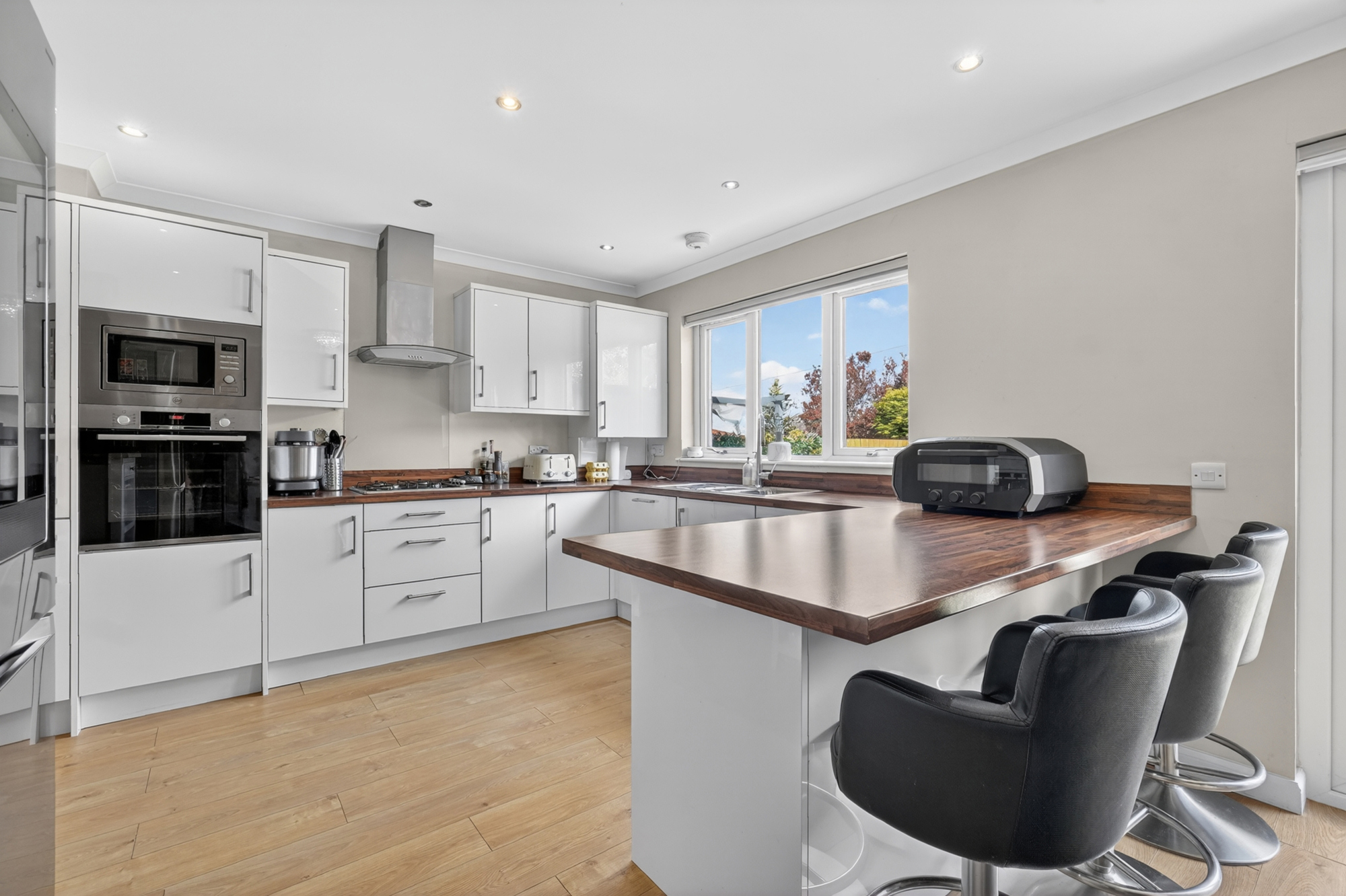 59 burnside rd_12