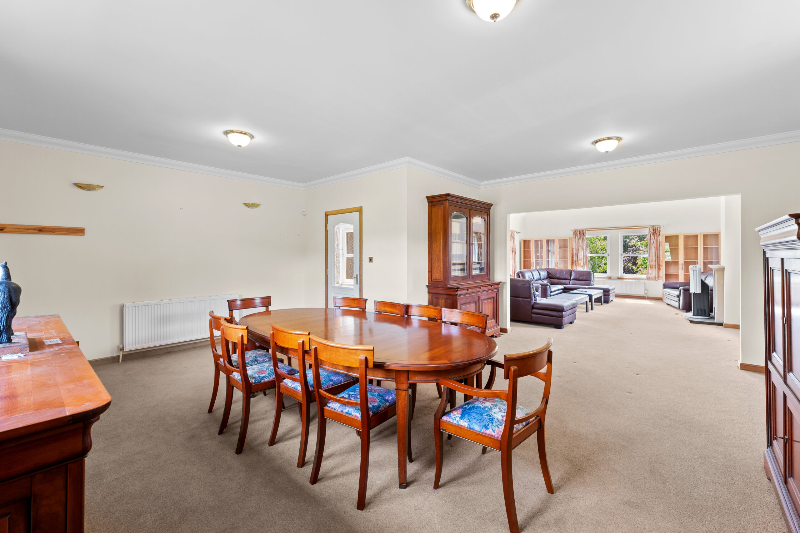 Dining room to lounge