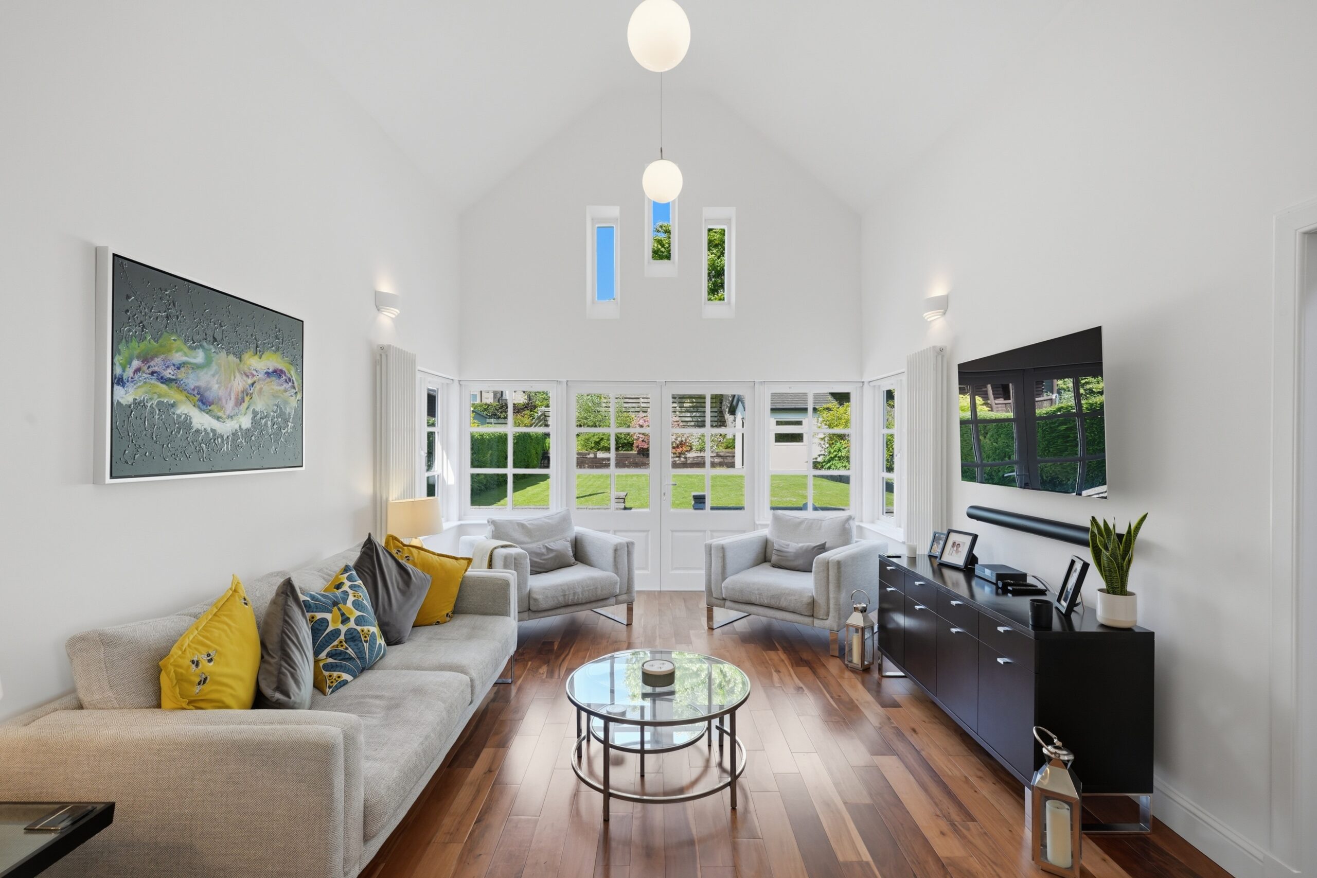 Family room 1