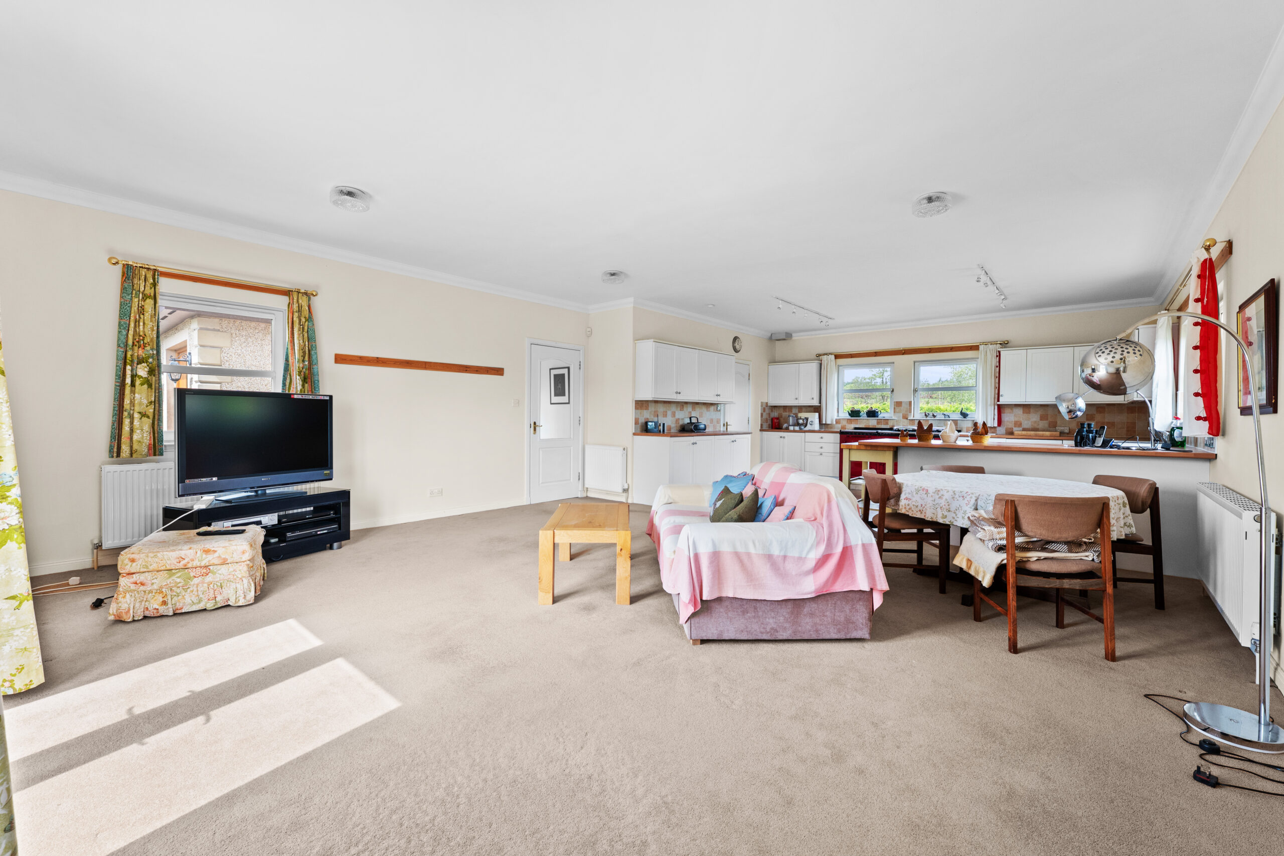 Family roomkitchen