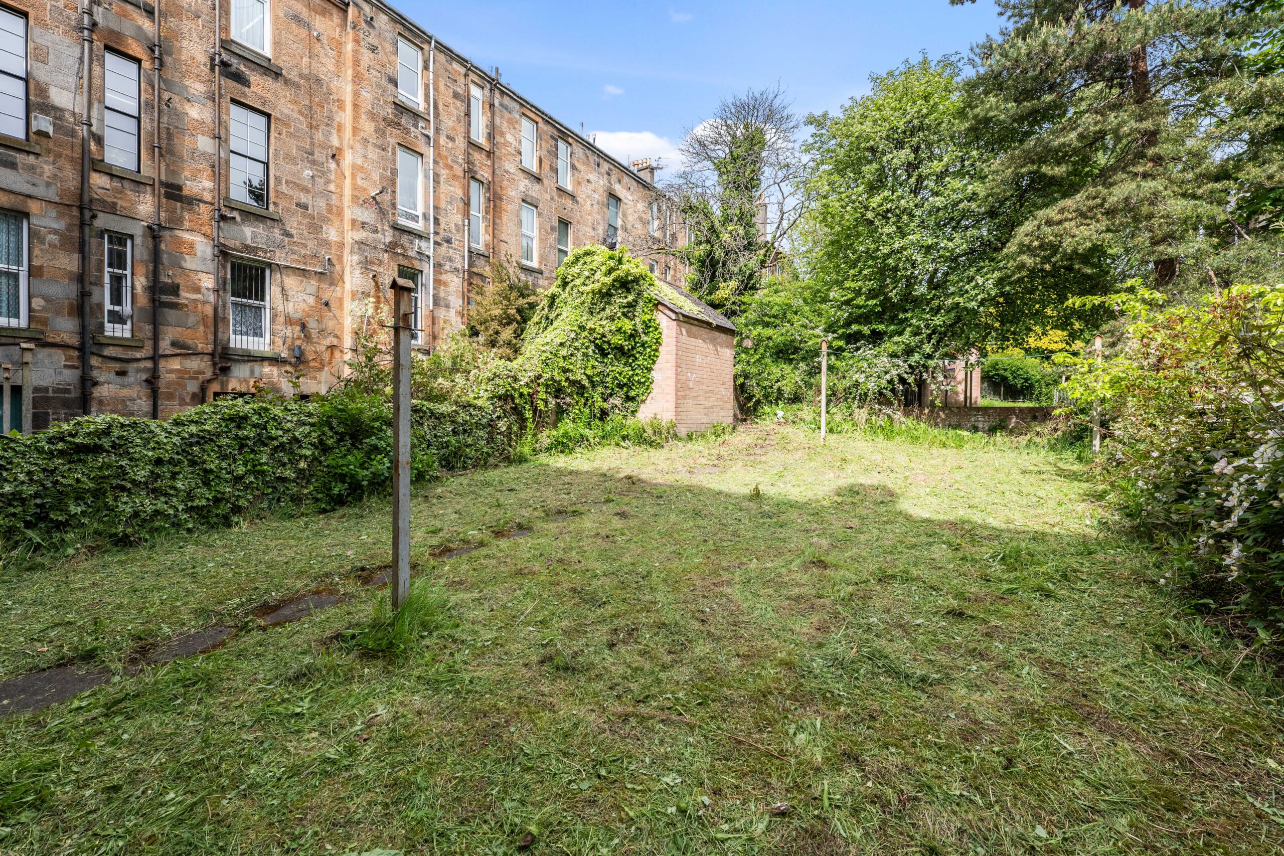 Flat 2.1, 448 Albert Drive (14)