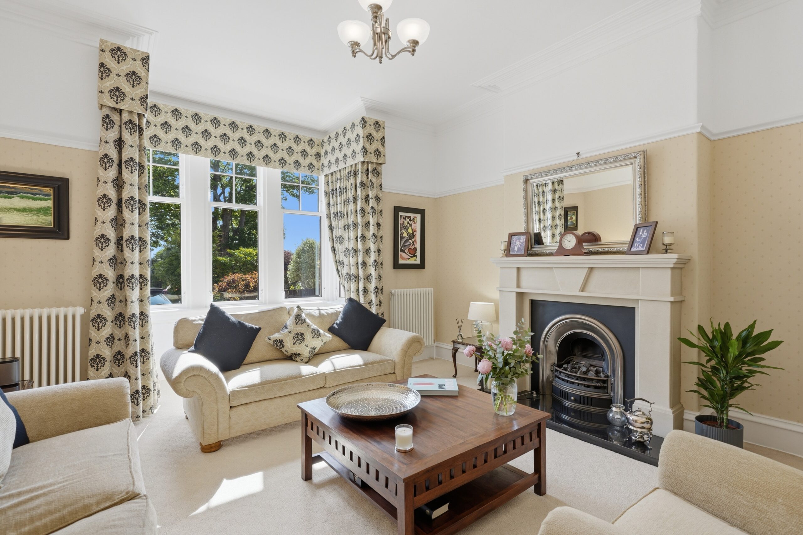 Living room 1