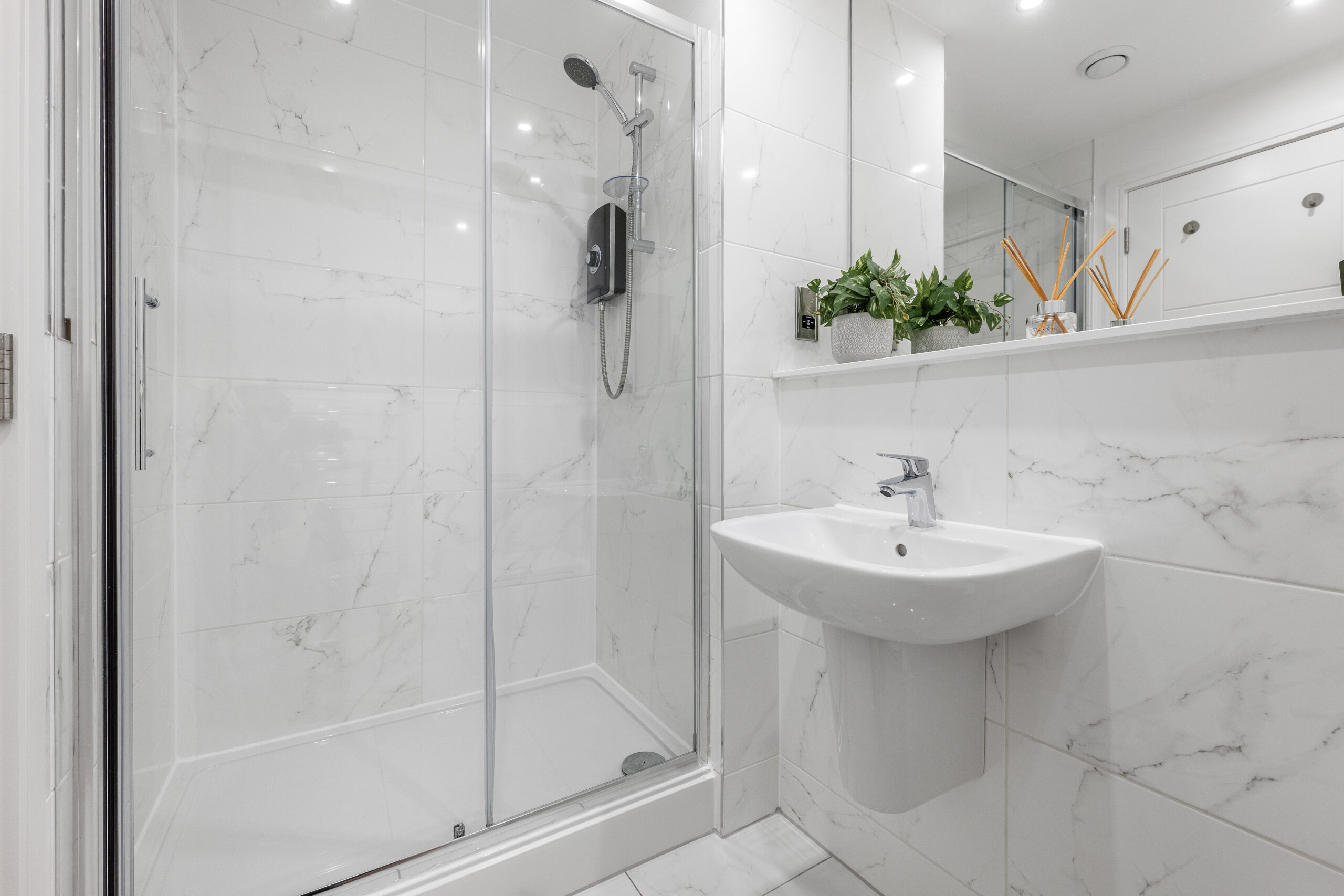 0.7, 80 Inverlair Avenue (8)