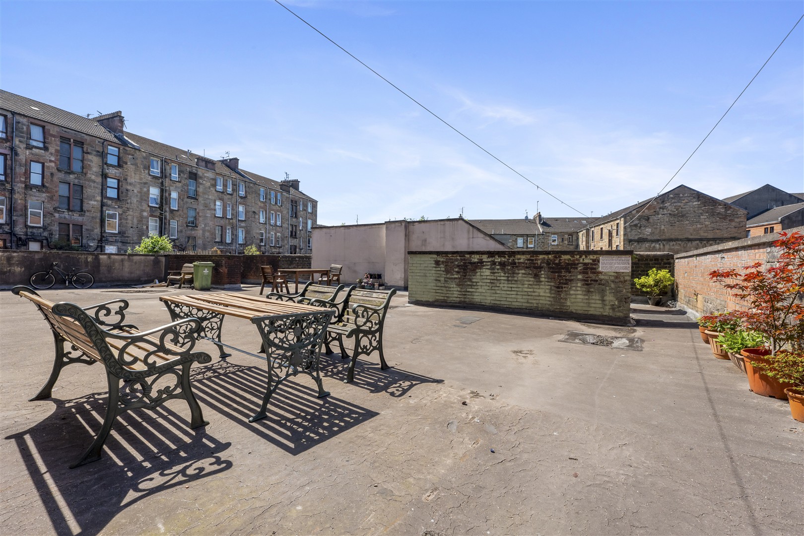 2.1 27 Byres Road 13 (Large)