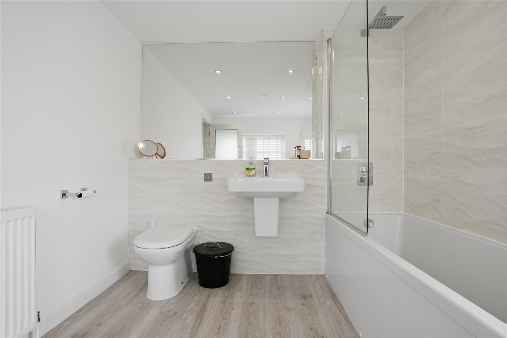 2.6 27 Broomhill Avenue 12 (Large)