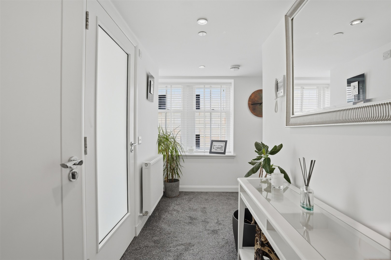 2.6 27 Broomhill Avenue 2 (Large)