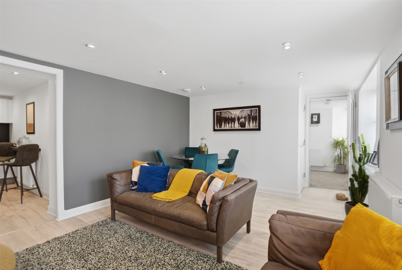 2.6 27 Broomhill Avenue 3 (Large)