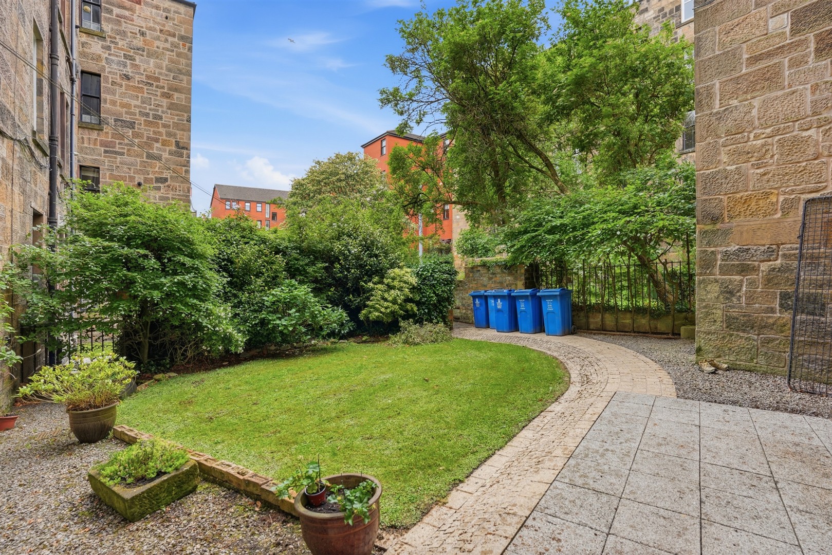 3.1 40 Queensborough Gardens 22 (Large)