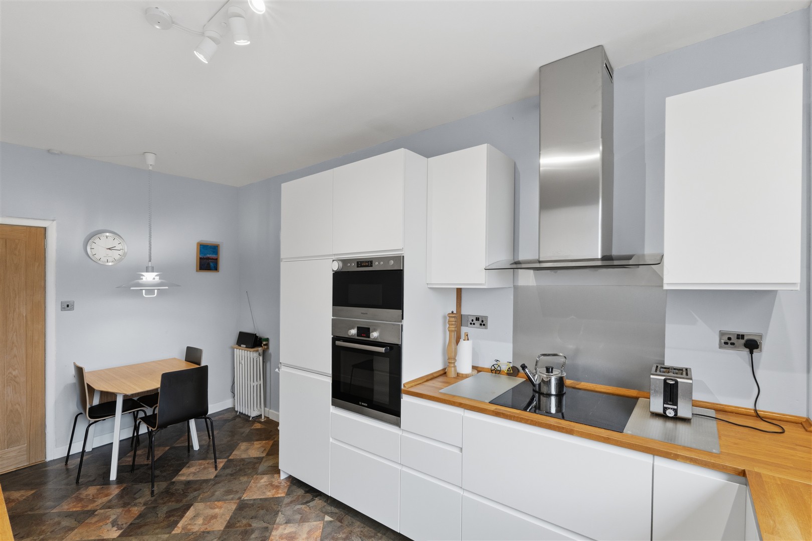 44 Kelvin Court 11 (Large)