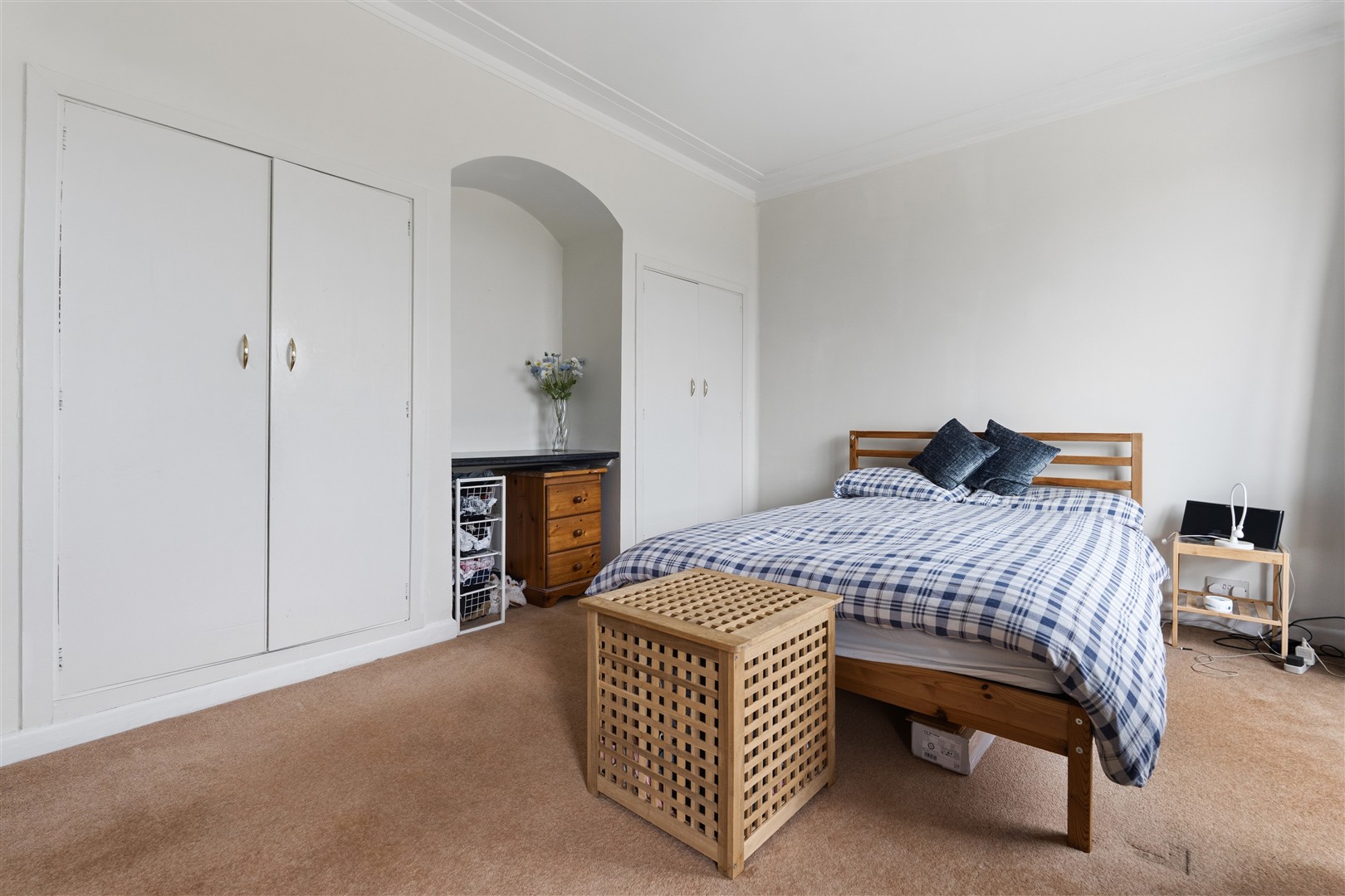 44 Kelvin Court 14 (Large)