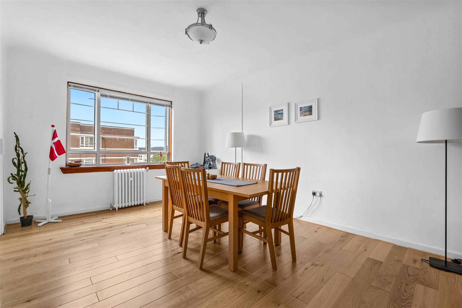 44 Kelvin Court 8 (Large)