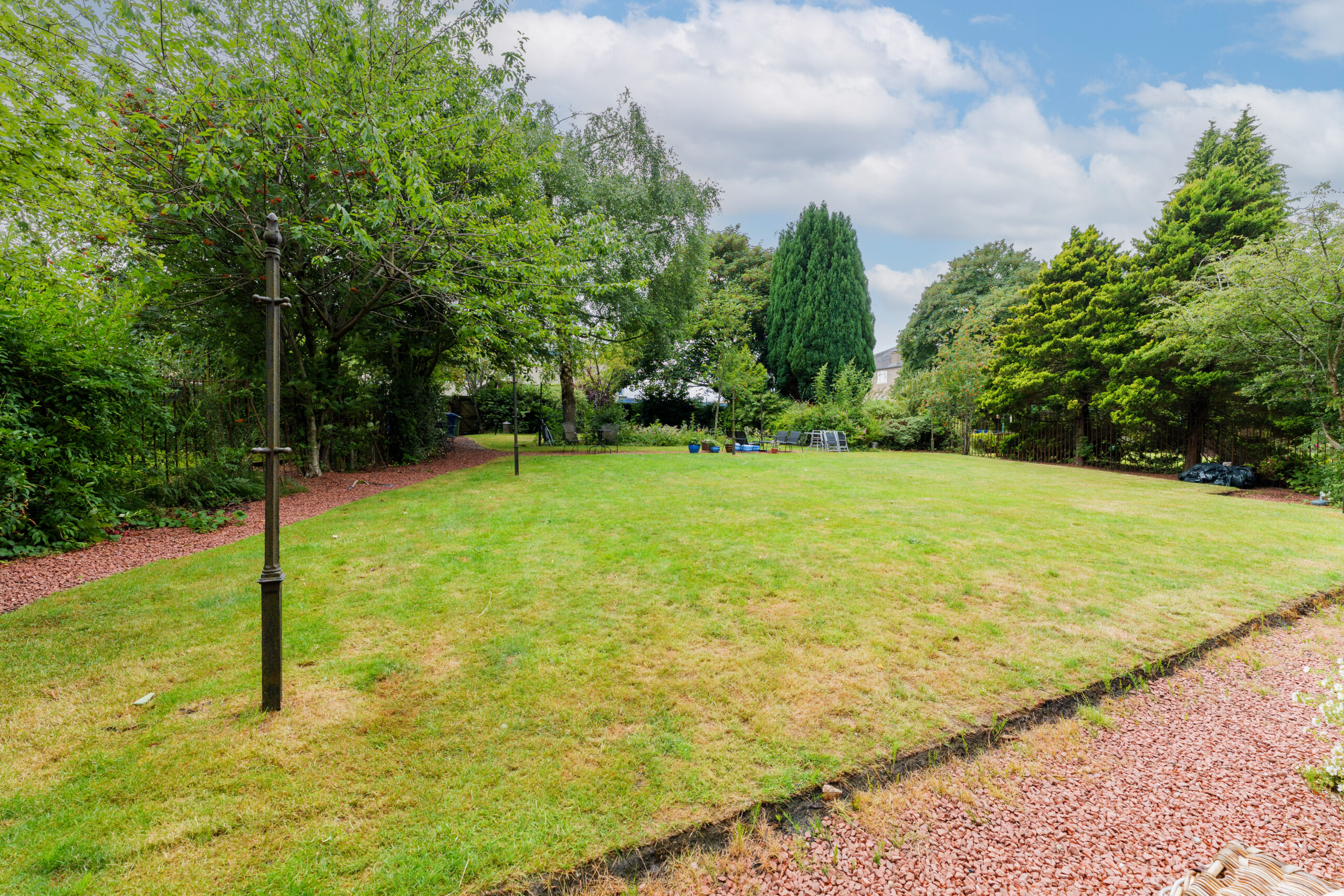2.2, 45 Fotheringay Road (16)