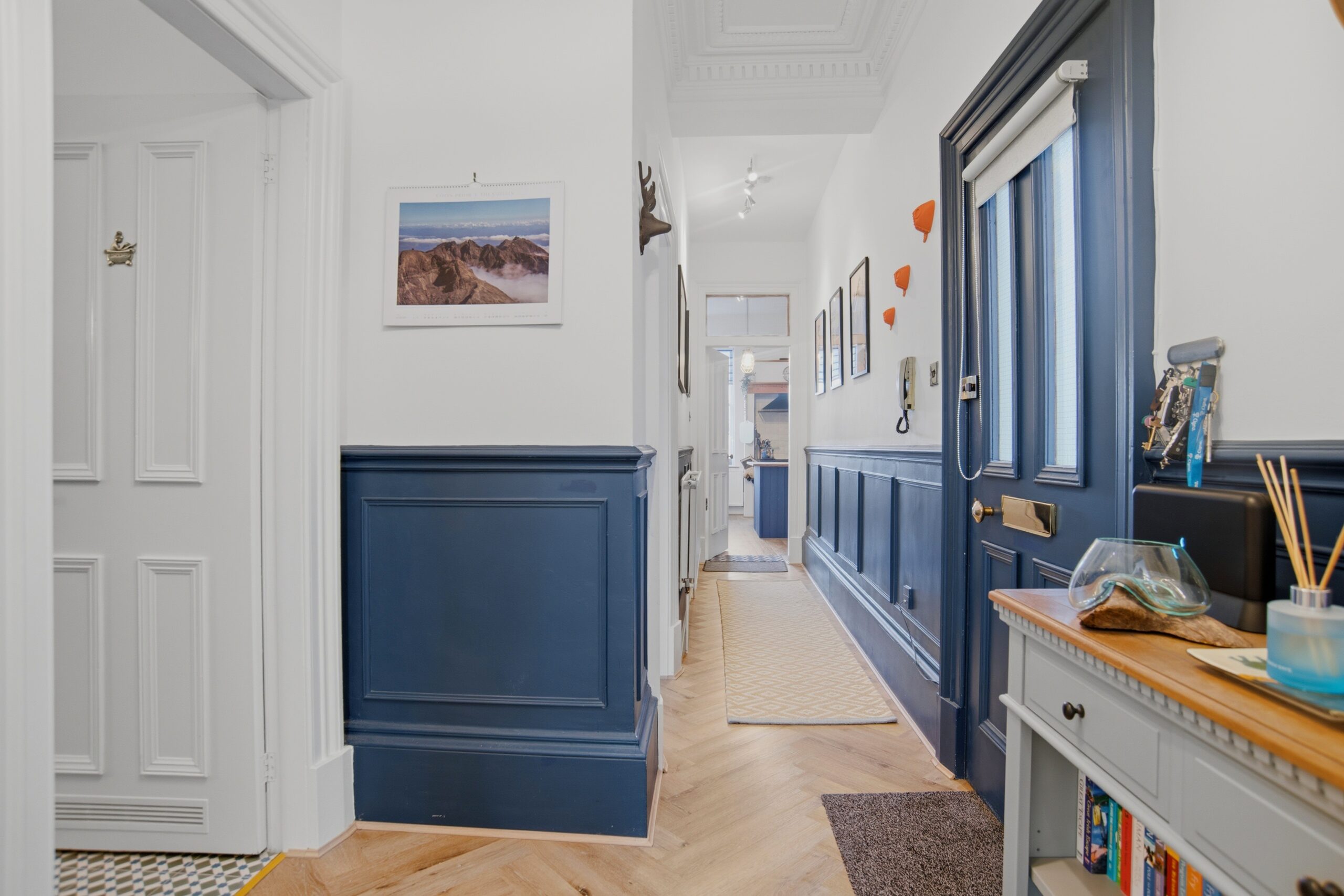 2.2, 110 Queens Drive (3)