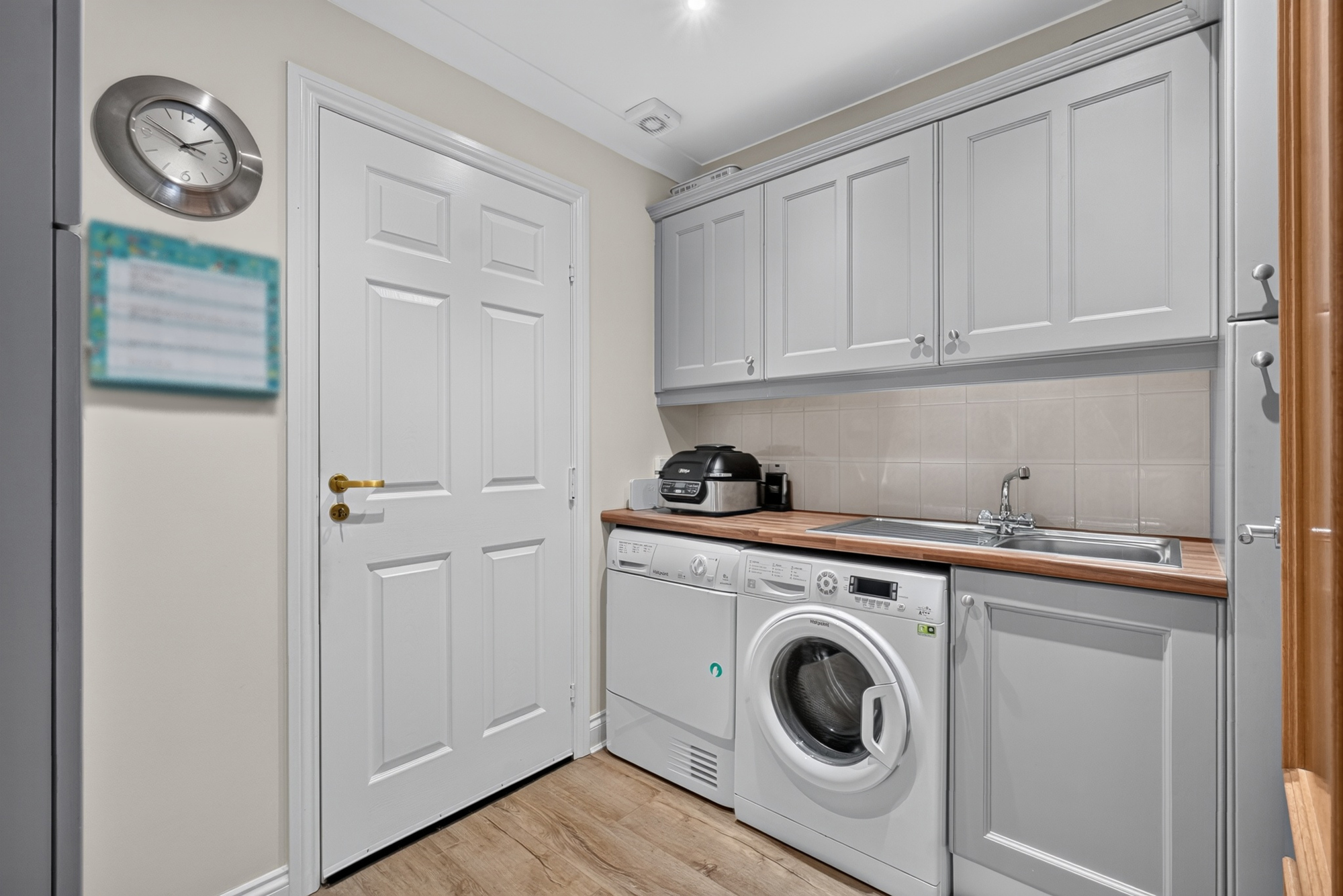 20_21 leapmoor dr_25