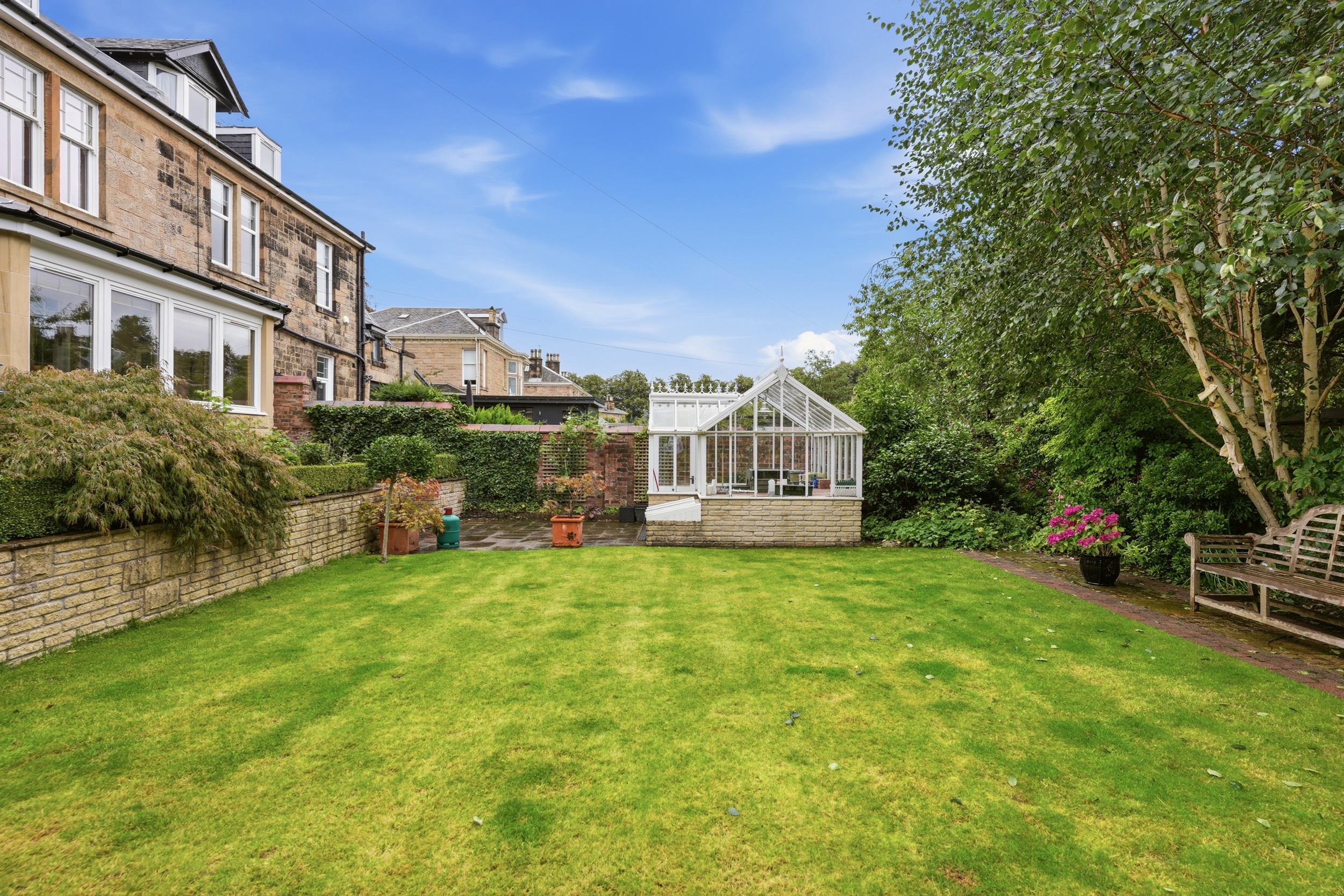 32_sutherland_avenue_029