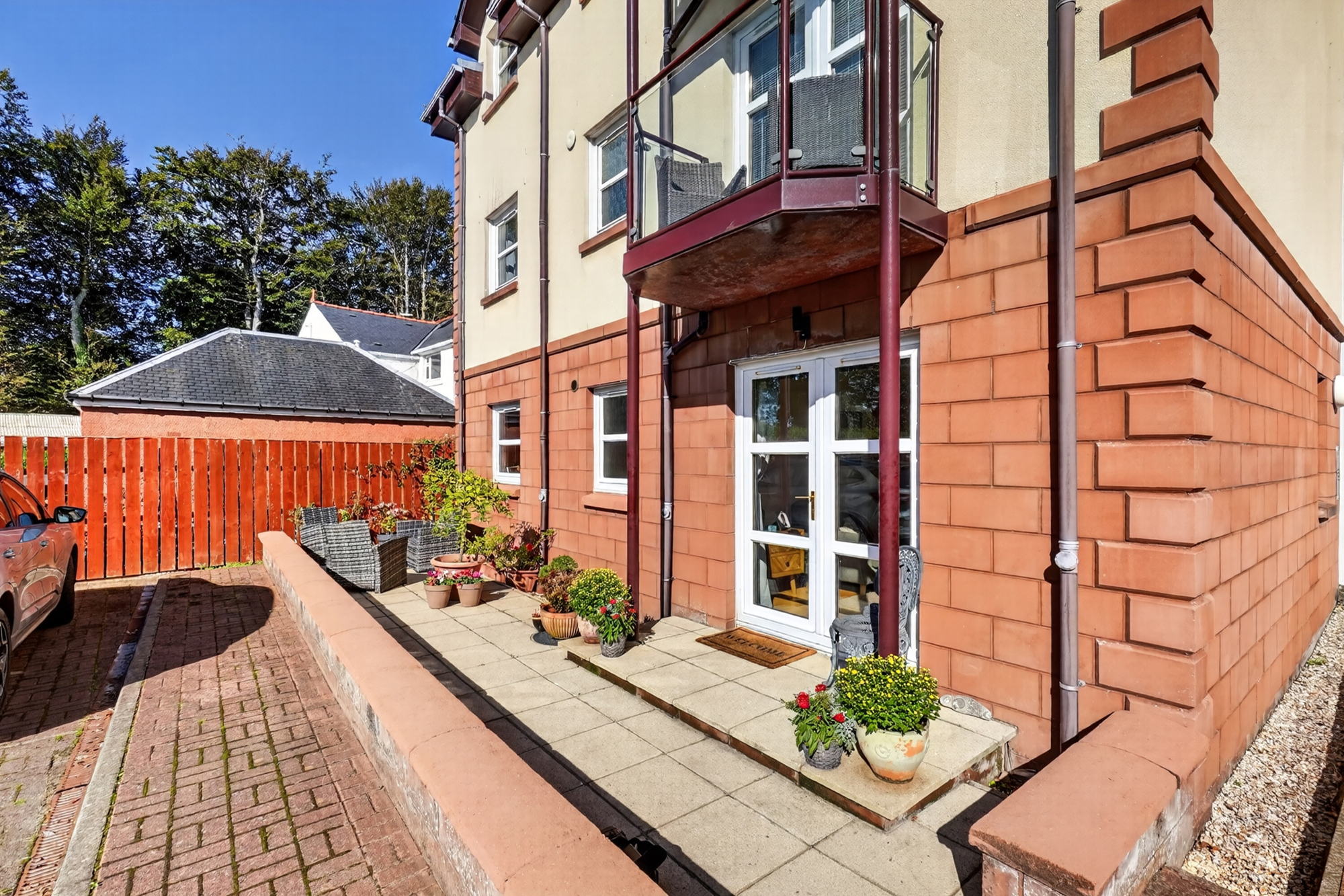 33_11 greenock road, largs _ (34)