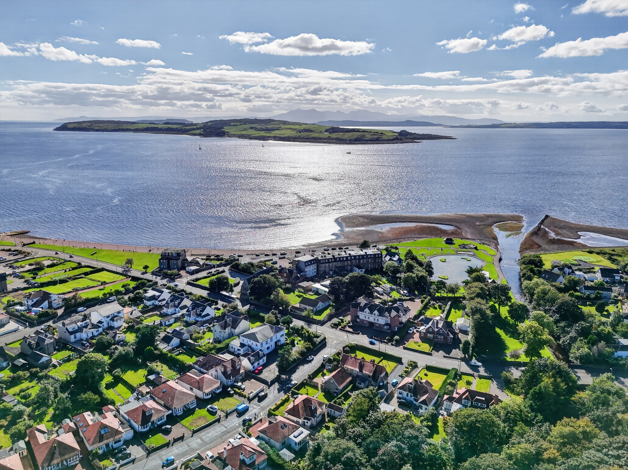 47_11 greenock road, largs _ (48)